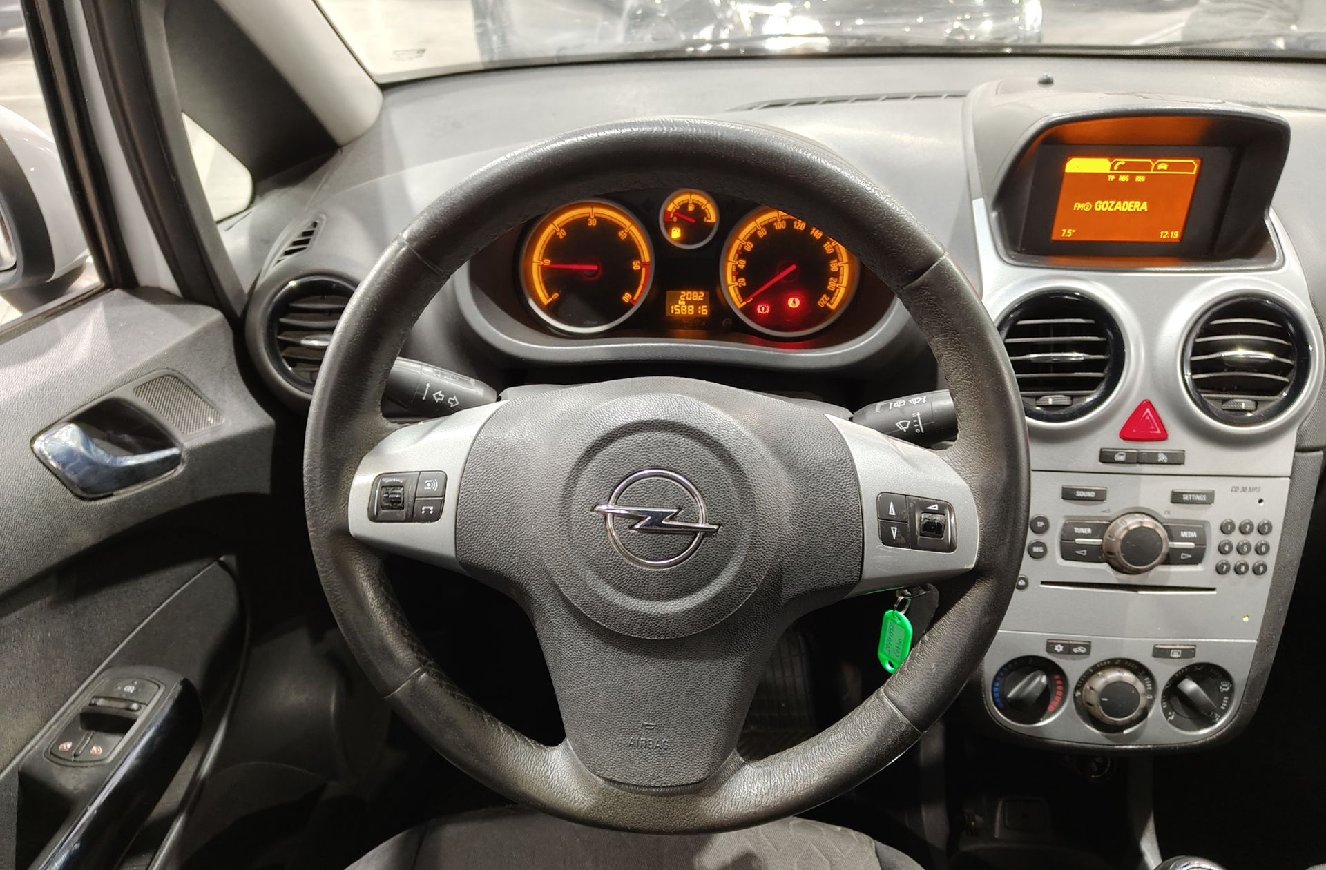 Opel Corsa 1.3 ecoFLEX Selective - foto 19