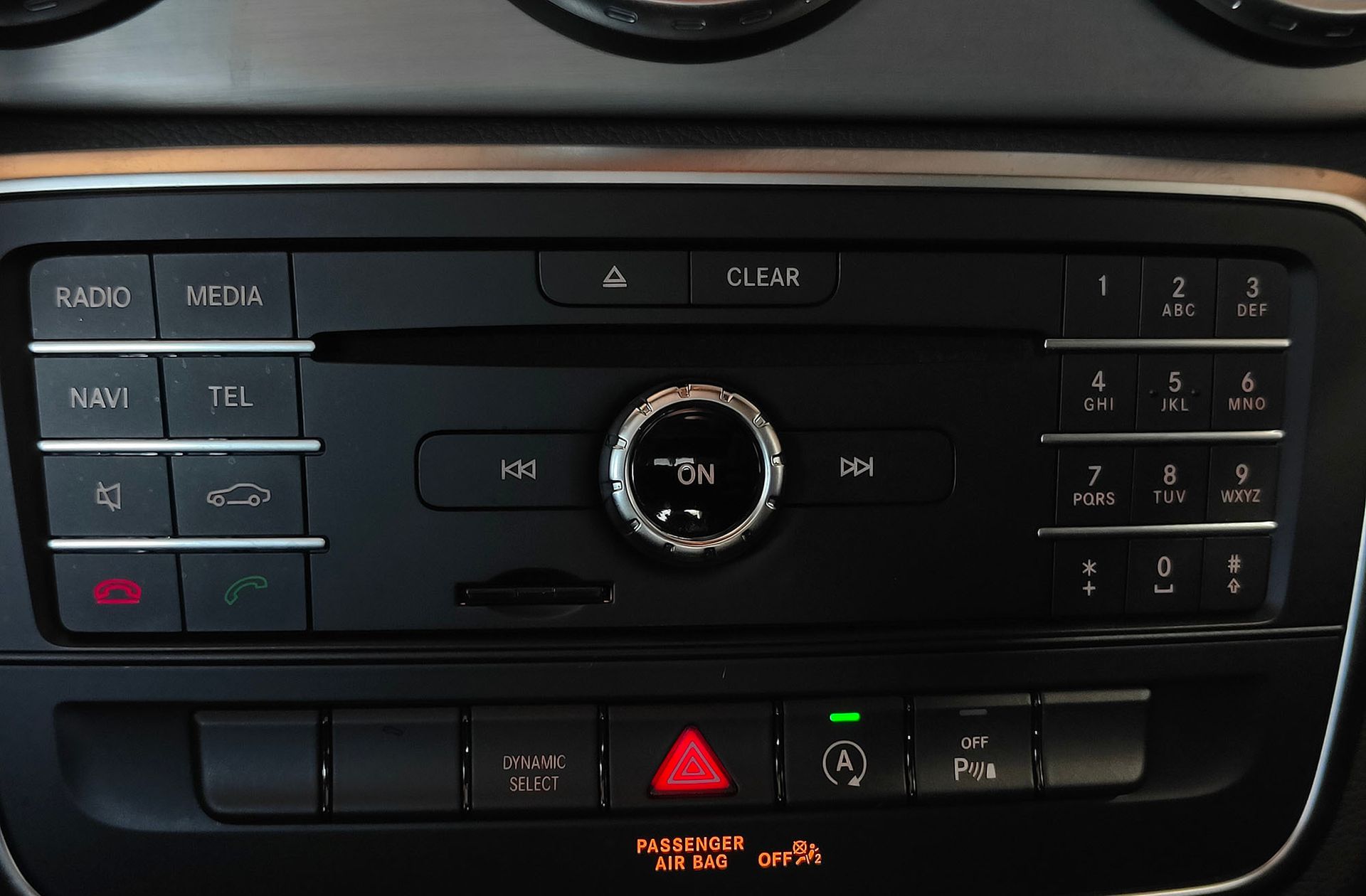 Mercedes-Benz GLA 200 d AMG Line - foto 8