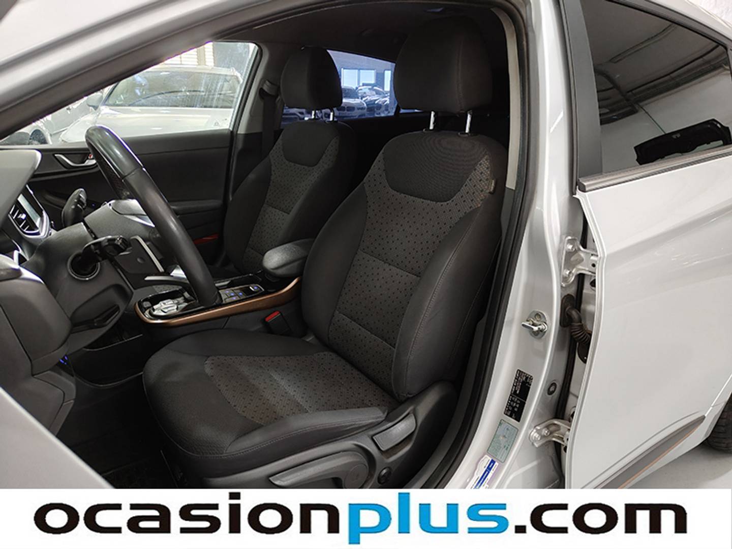 Foto Hyundai IONIQ Hyundai Ioniq EV Style (120 CV)