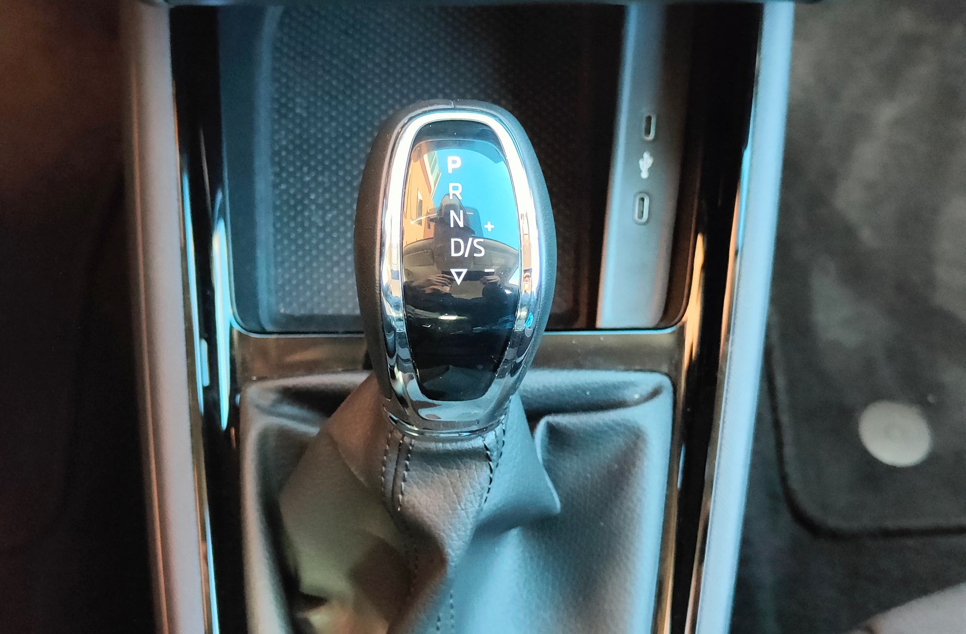 Škoda Kamiq 1.0 TSI Ambition DSG - foto 5