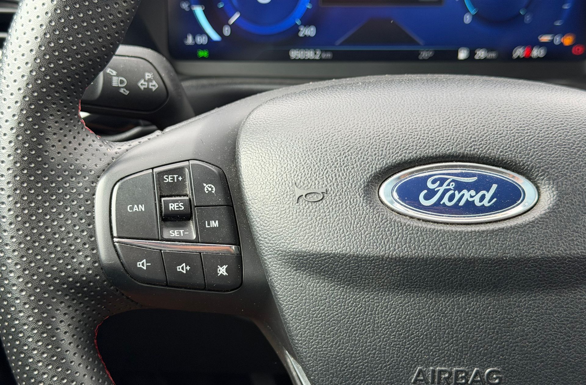 Ford Puma 1.0 EcoBoost MHEV ST-Line Design - foto 27