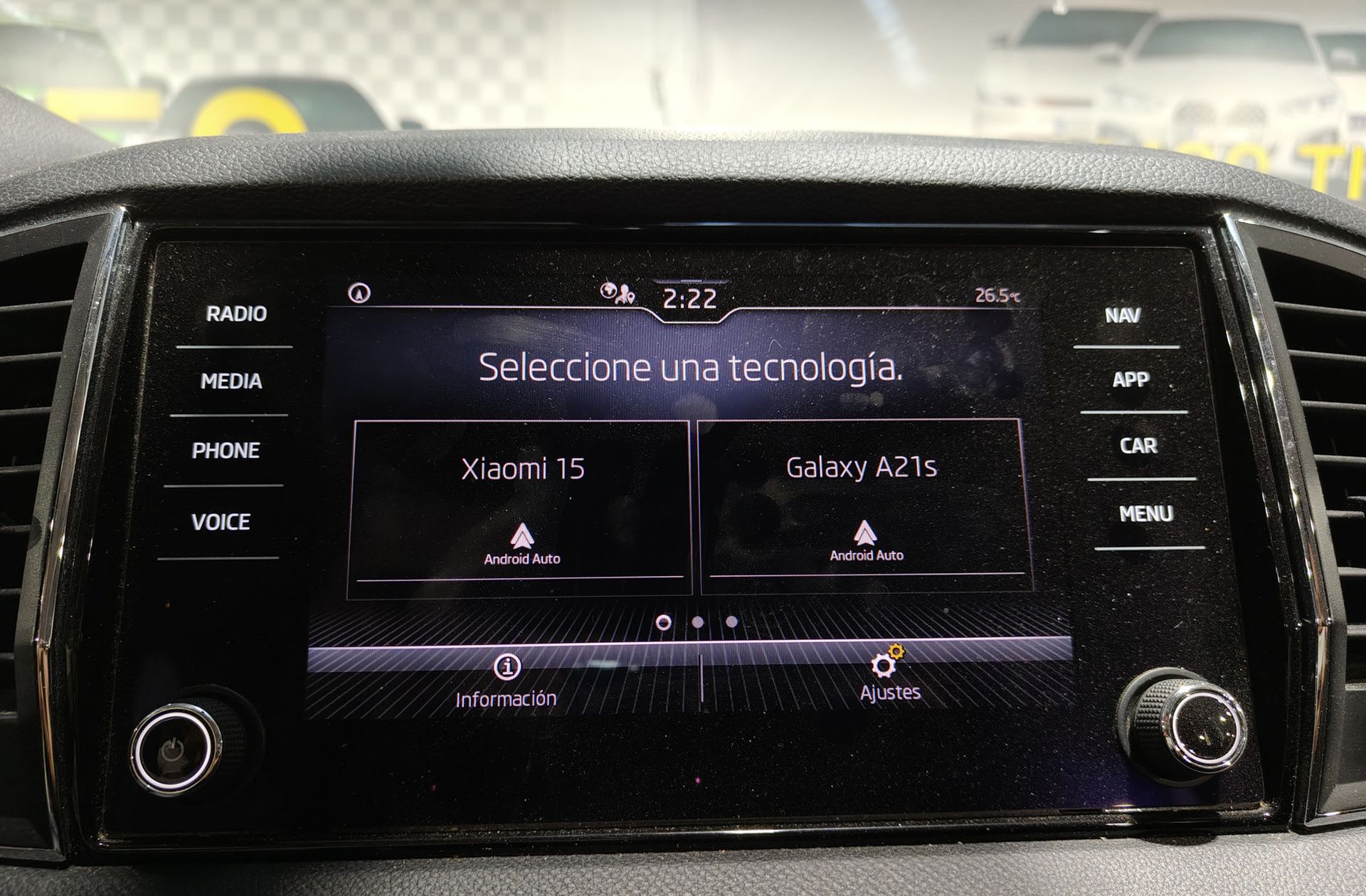 Škoda Karoq 2.0 TDI Ambition 4x4 DSG - foto 8