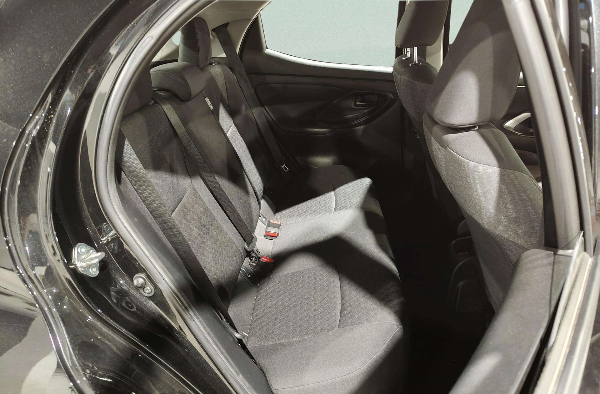 Toyota Yaris 1.5 S-Edition - foto 13