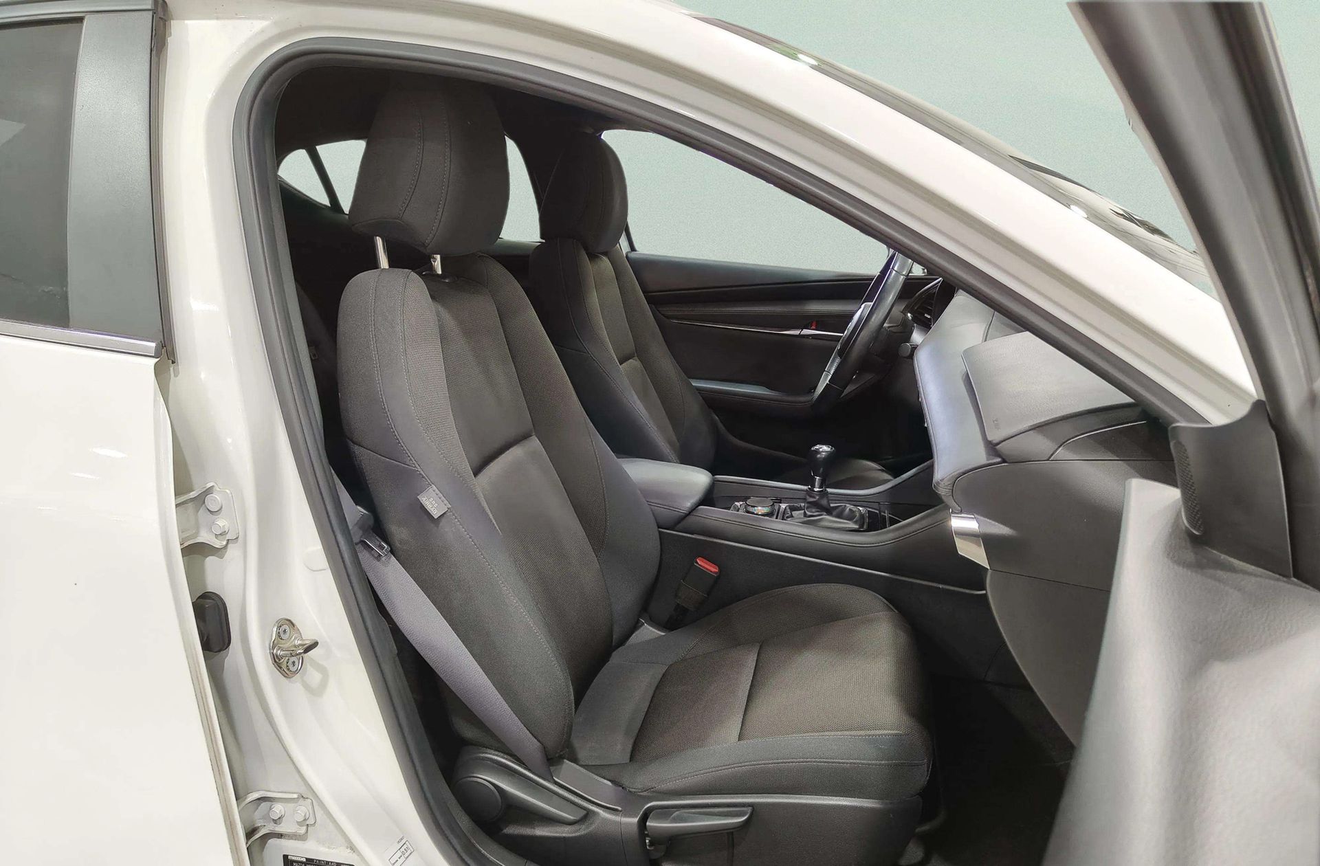 Mazda Mazda3 1.8 Skyactiv-D Evolution - foto 18