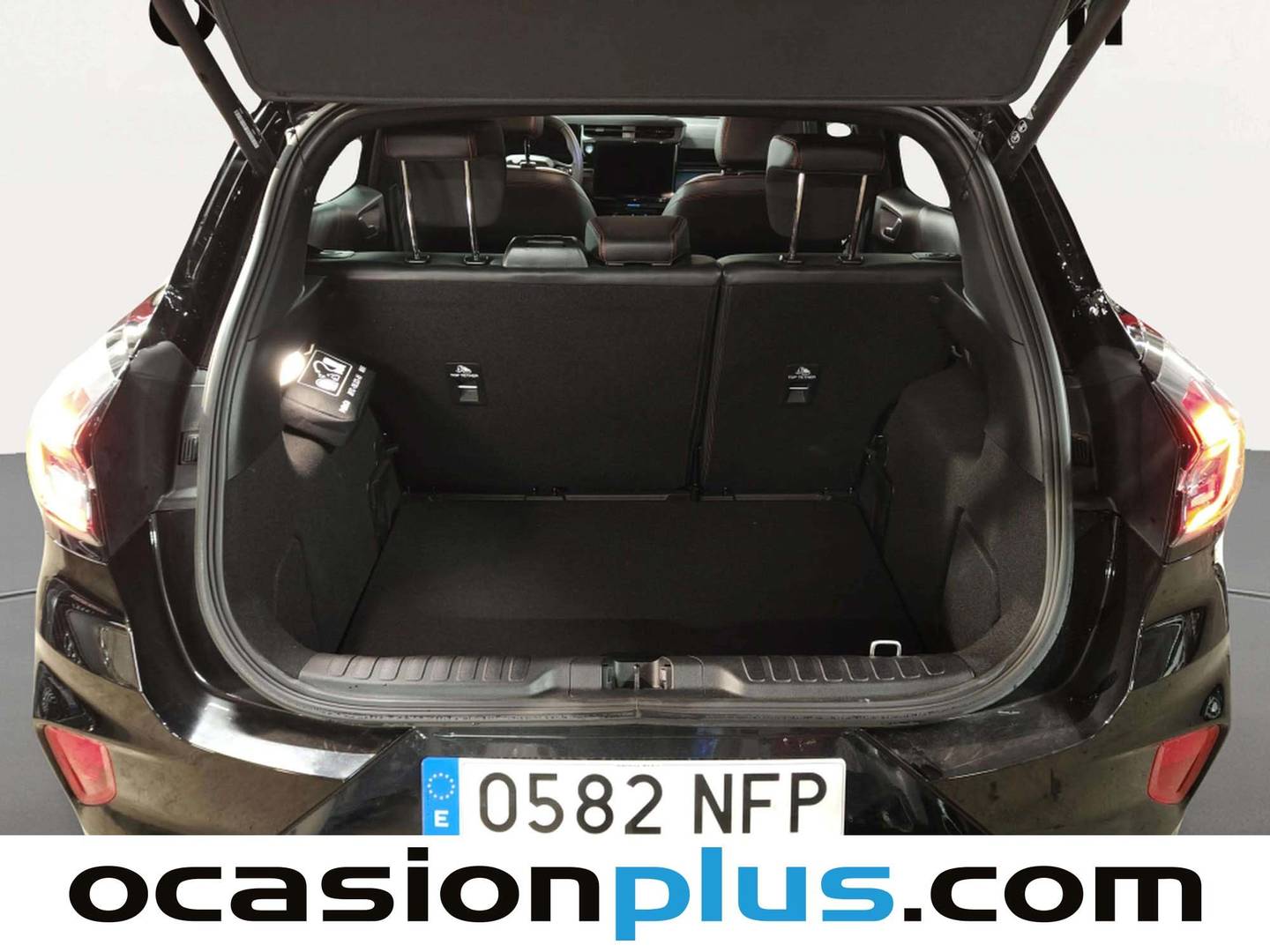 Foto Ford Puma Ford Puma 1.0 EcoBoost MHEV ST-Line X Auto (155 CV)