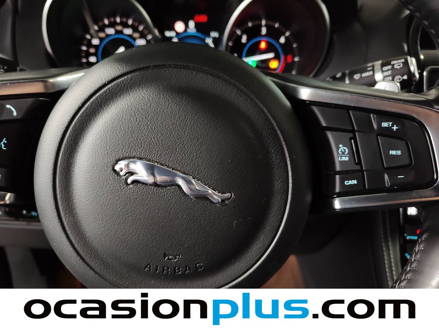 Foto Jaguar F-Pace Jaguar F-PACE 2.0L i4D R-Sport AWD Auto (180 CV)