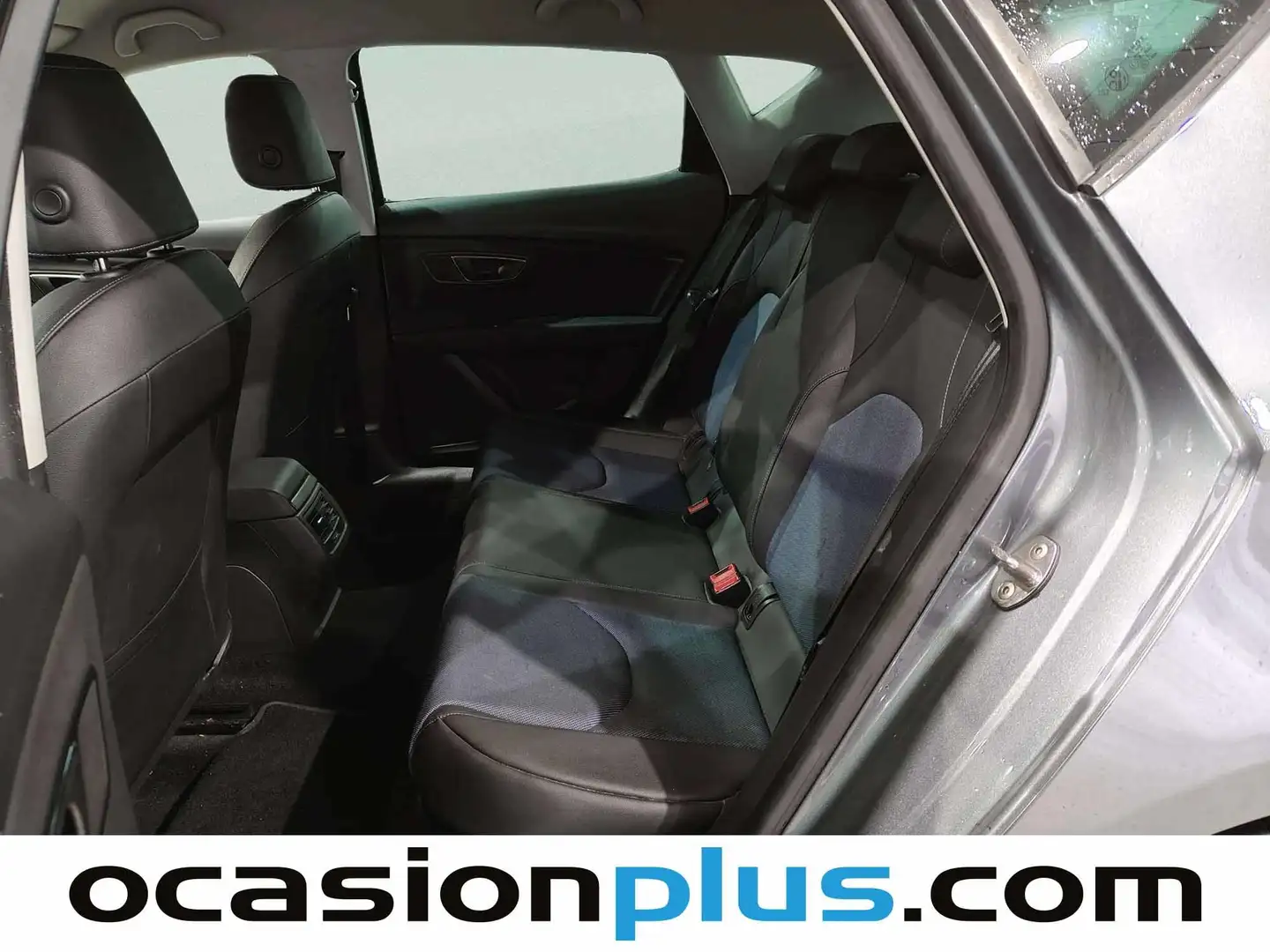 Foto Seat León SEAT León 1.6 TDI S&S Style Connect Plus (110 CV)