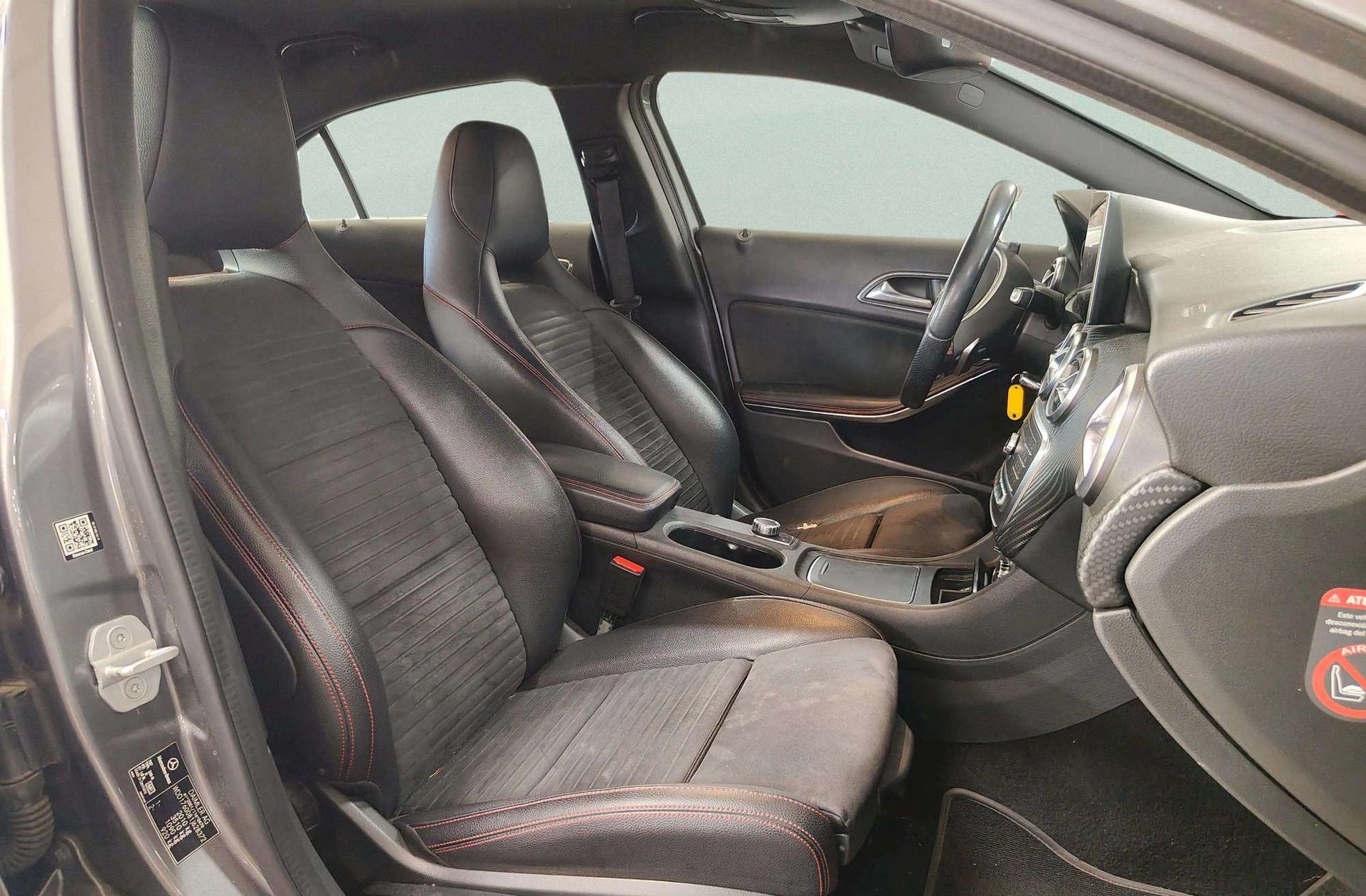 Mercedes-Benz Clase A 200 d Pack AMG - foto 17