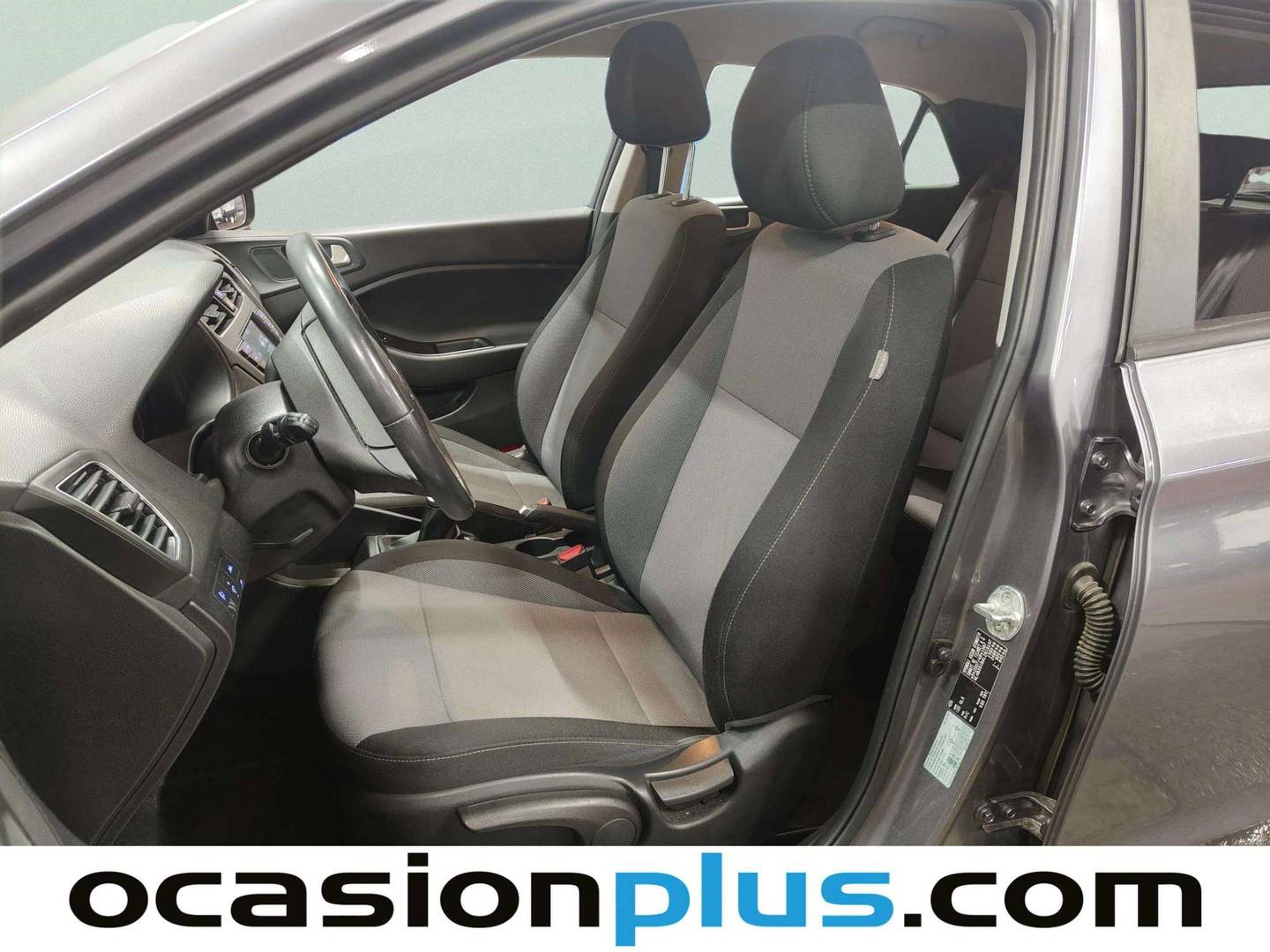 Foto asientos delanteros Hyundai i20 Hyundai i20 1.2 MPI Klass (84 CV)