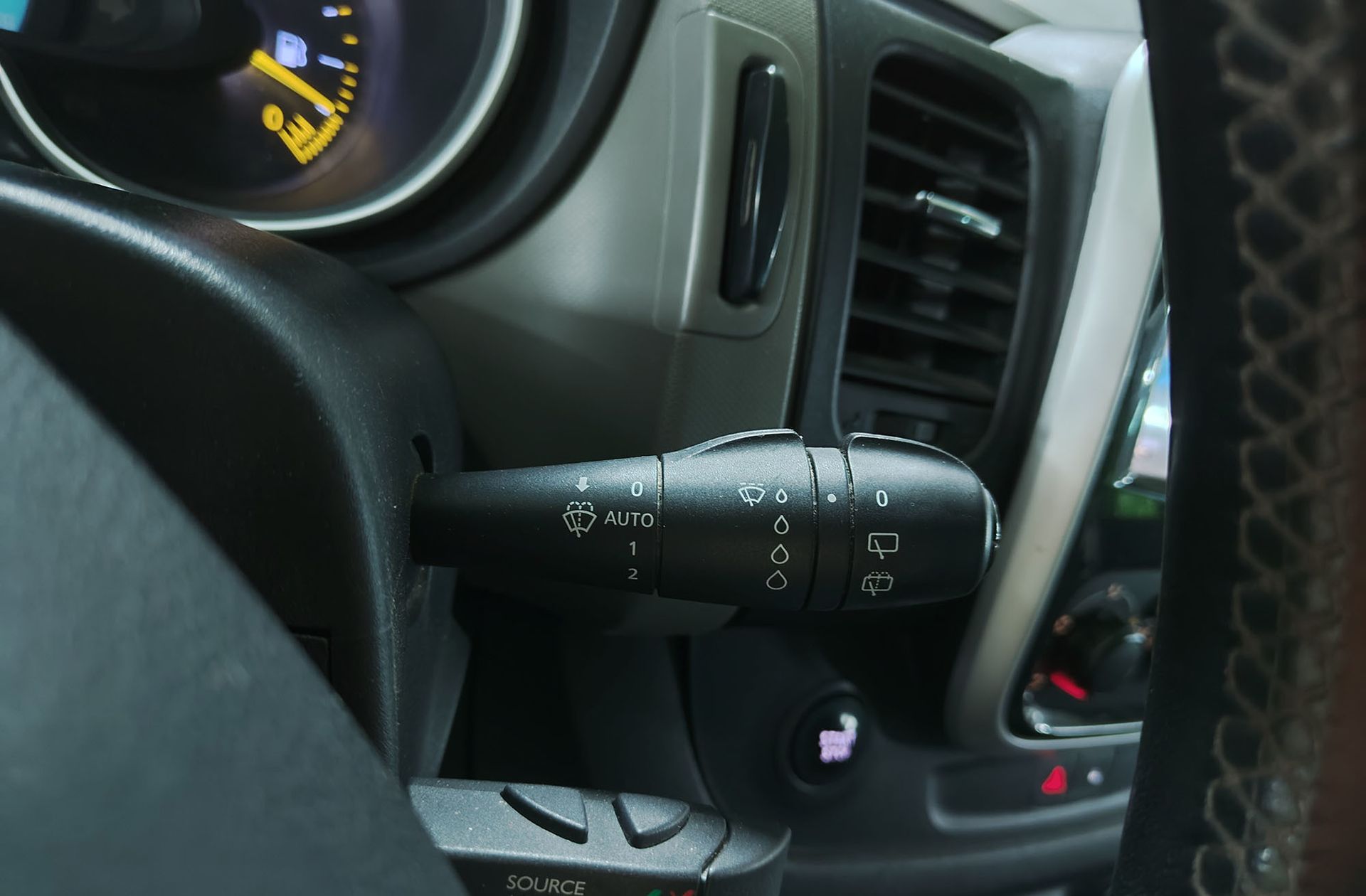 Renault Trafic dCi 125 Passenger Combi TT Largo Energy Ed. 8 plazas - foto 24