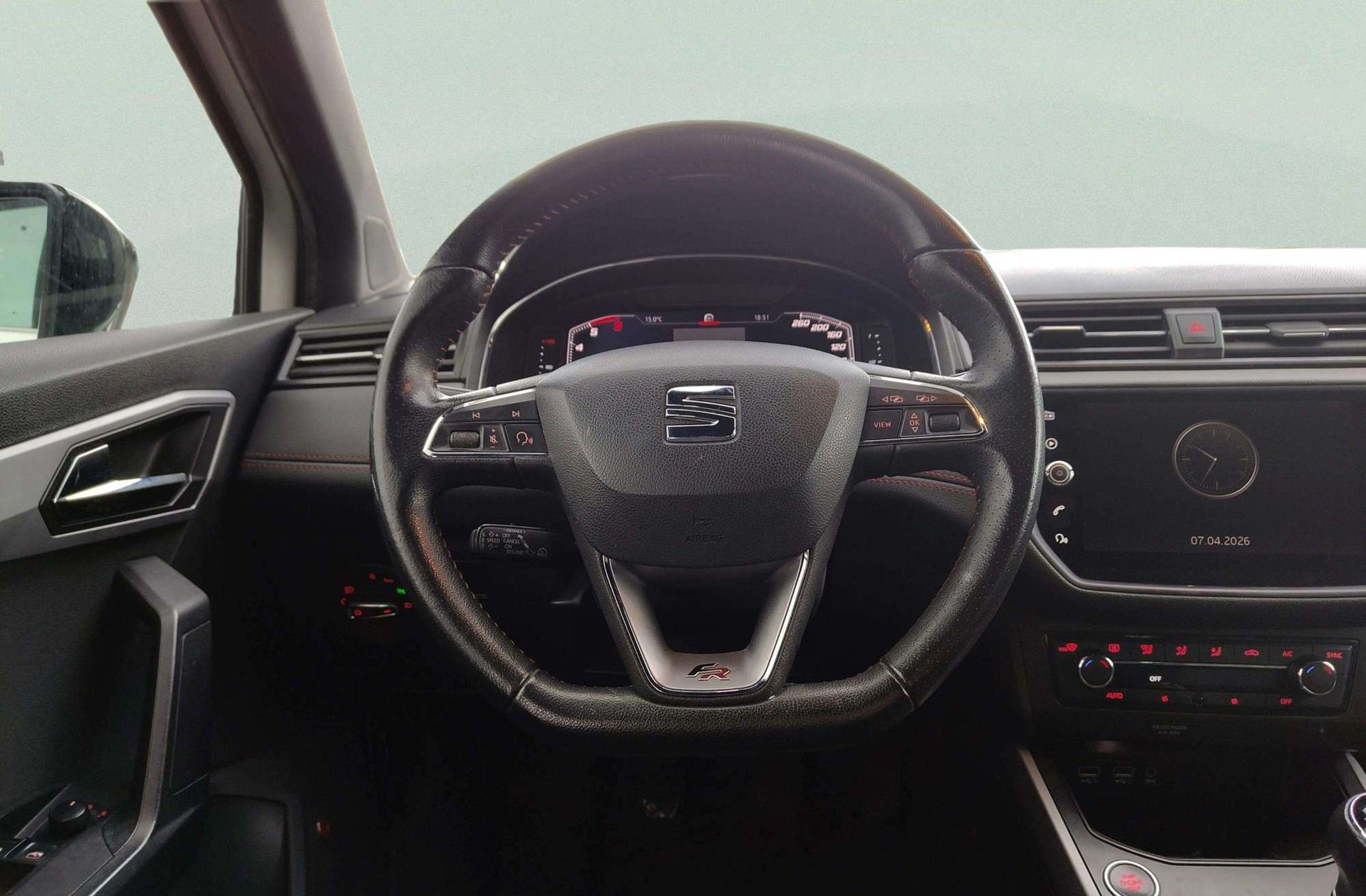 SEAT Arona 1.6 TDI Ecomotive FR - foto 31