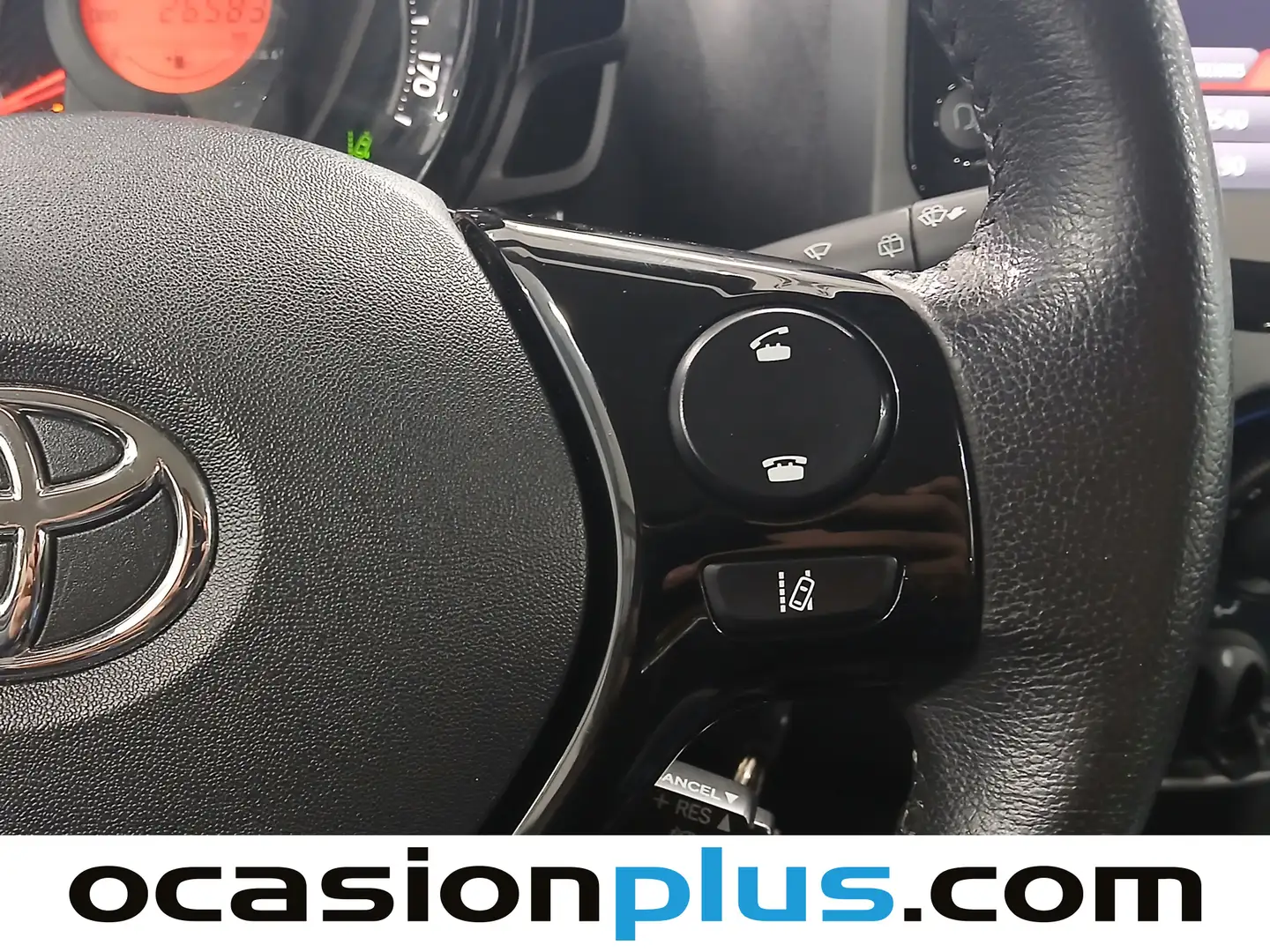 Foto Toyota Aygo Toyota Aygo 1.0 70 x-play (72 CV)