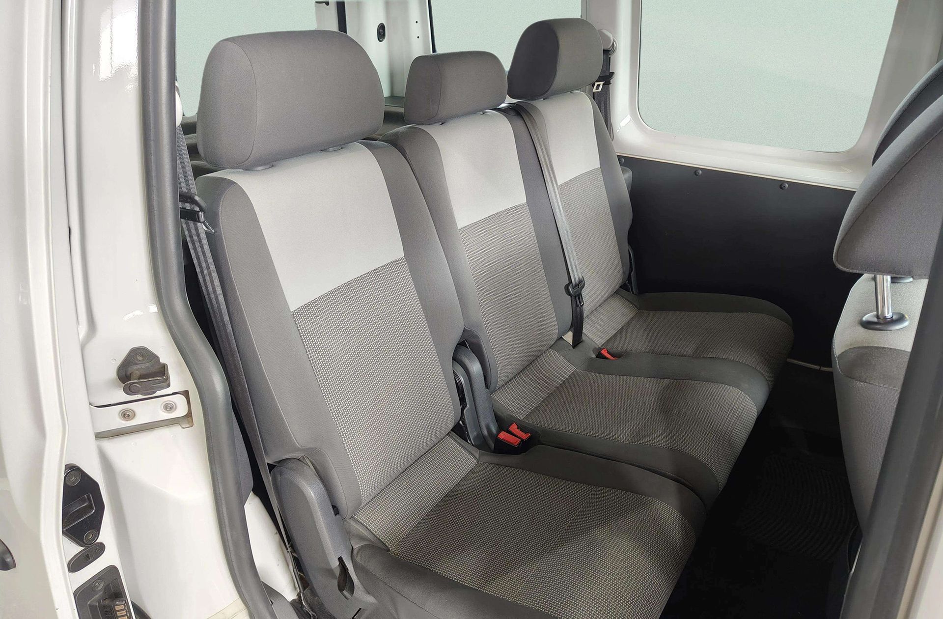 Volkswagen Caddy Kombi 1.6 TDI - foto 12