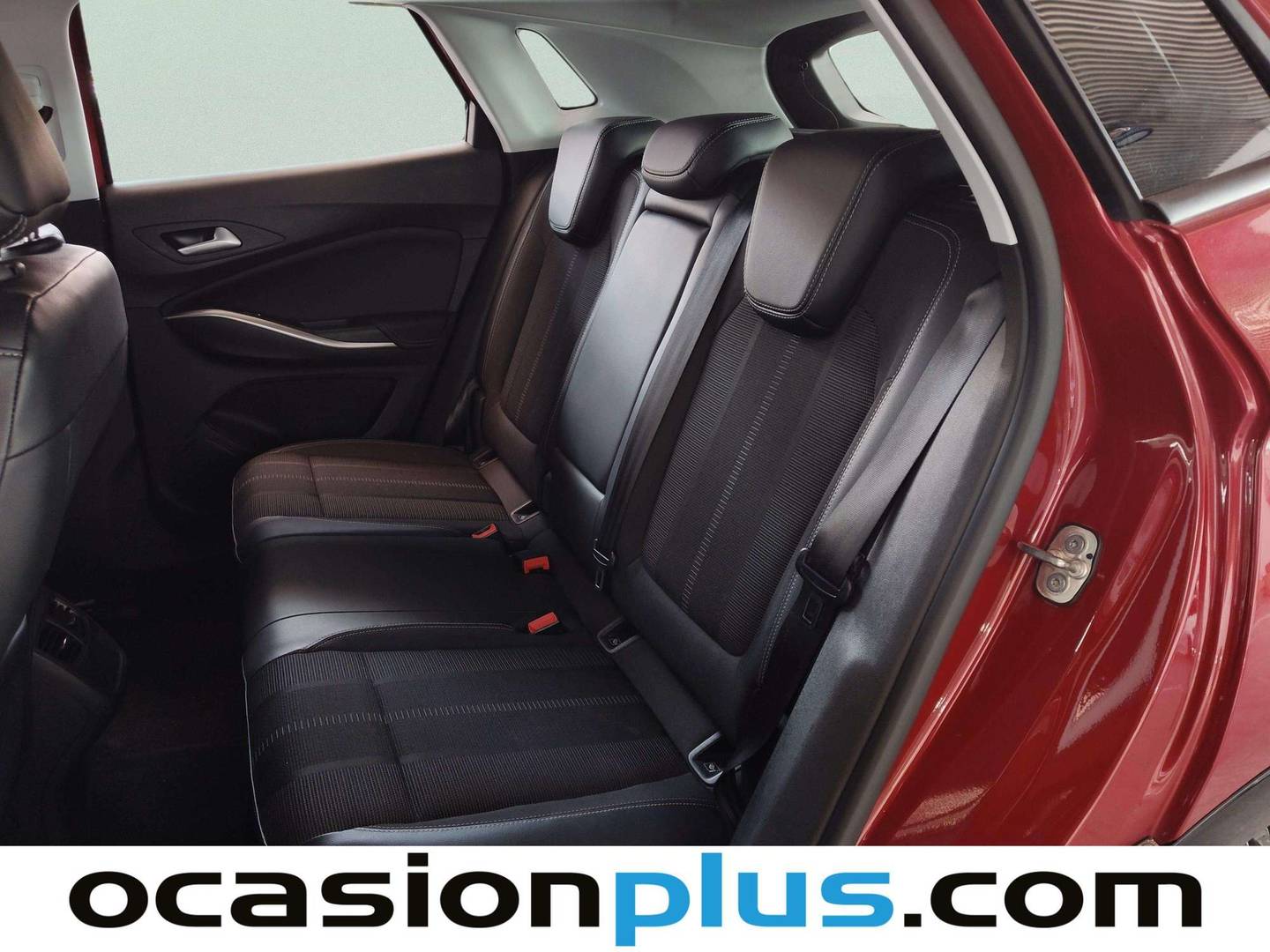 Foto asientos traseros Opel Grandland Opel Grandland 1.2 Turbo XHT S&S GS (130 CV)