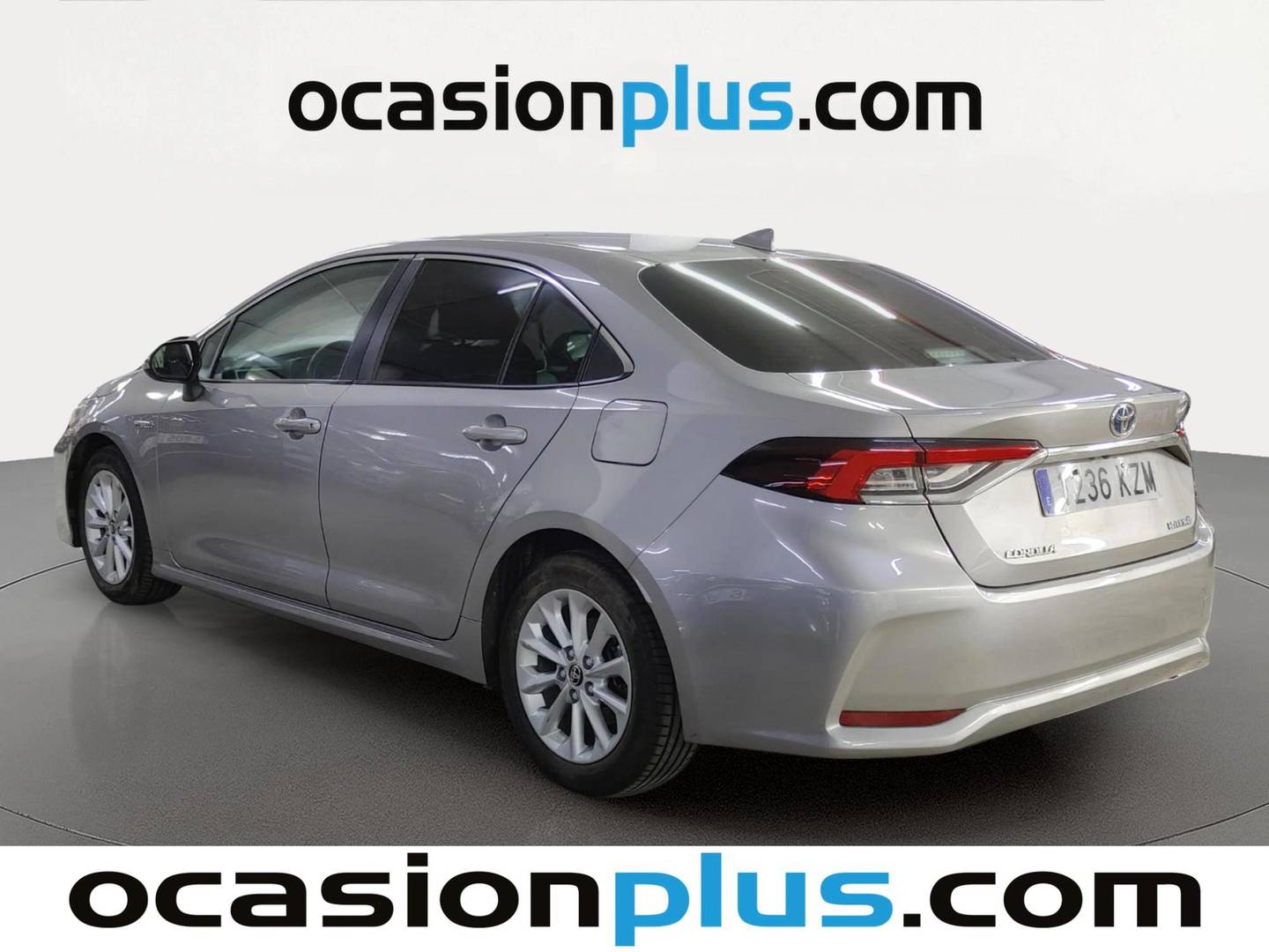 Foto trasera Toyota Corolla Toyota Corolla 1.8 125 Híbrido Active Tech E-CVT Sedán (122 CV) izquierda