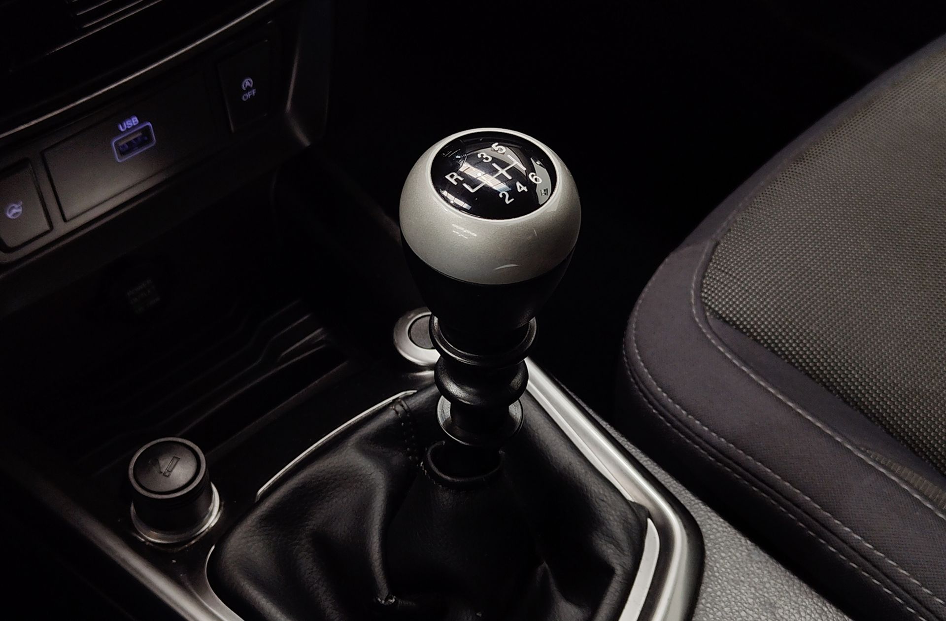 SsangYong Tivoli G12T Urban Plus - foto 5