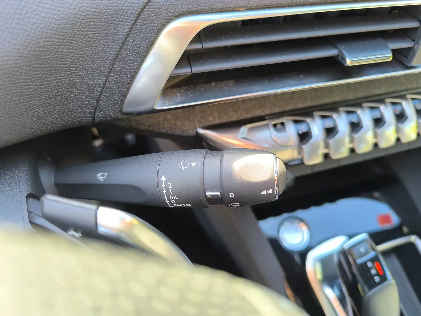 Foto Peugeot 3008 Peugeot 3008 PureTech 180 GT Line EAT8 (180 CV)