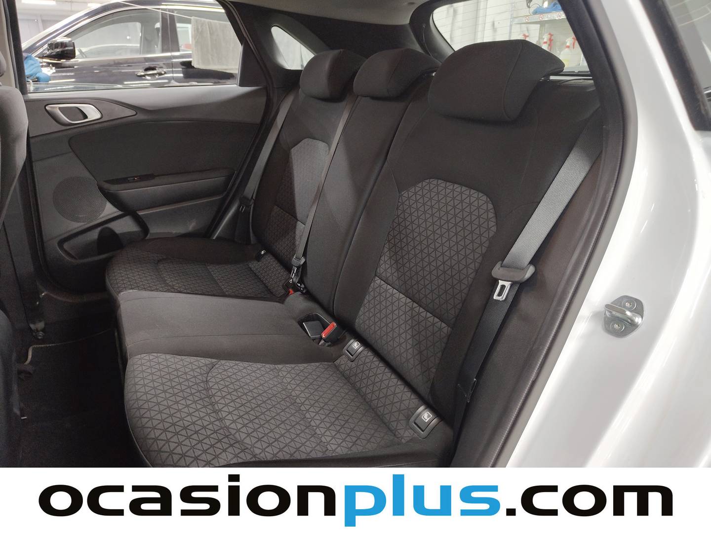 Foto asientos traseros KIA Ceed KIA Ceed 1.0 T-GDi Concept (100 CV)