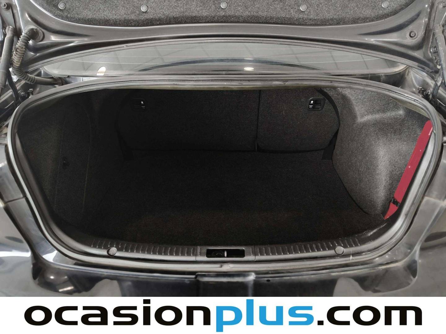 Fotos maletero Mazda Mazda3 Mazda Mazda 3 1.6 VVT Active + (105 CV)