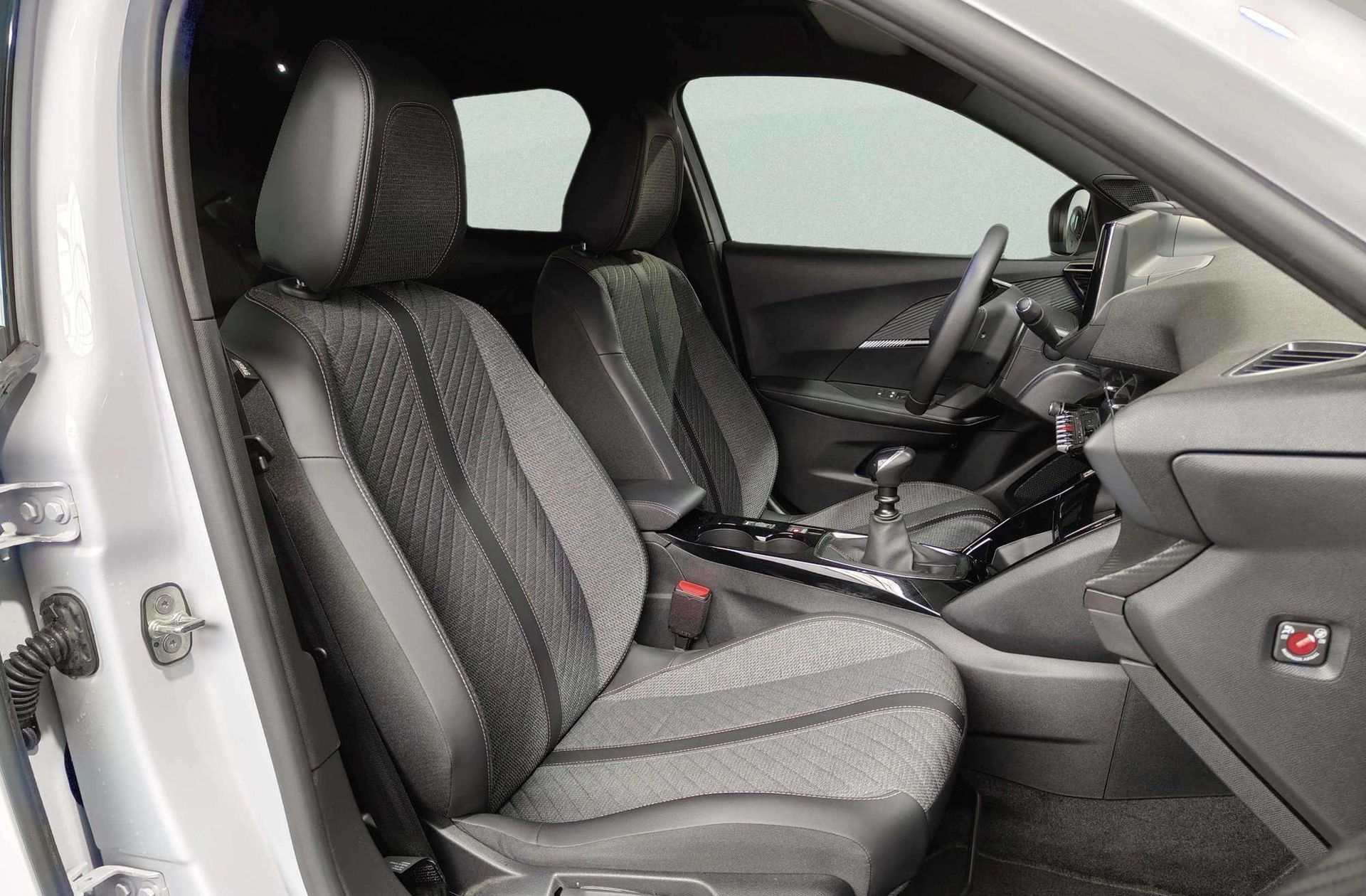 Peugeot 2008 PureTech 100 Allure - foto 21