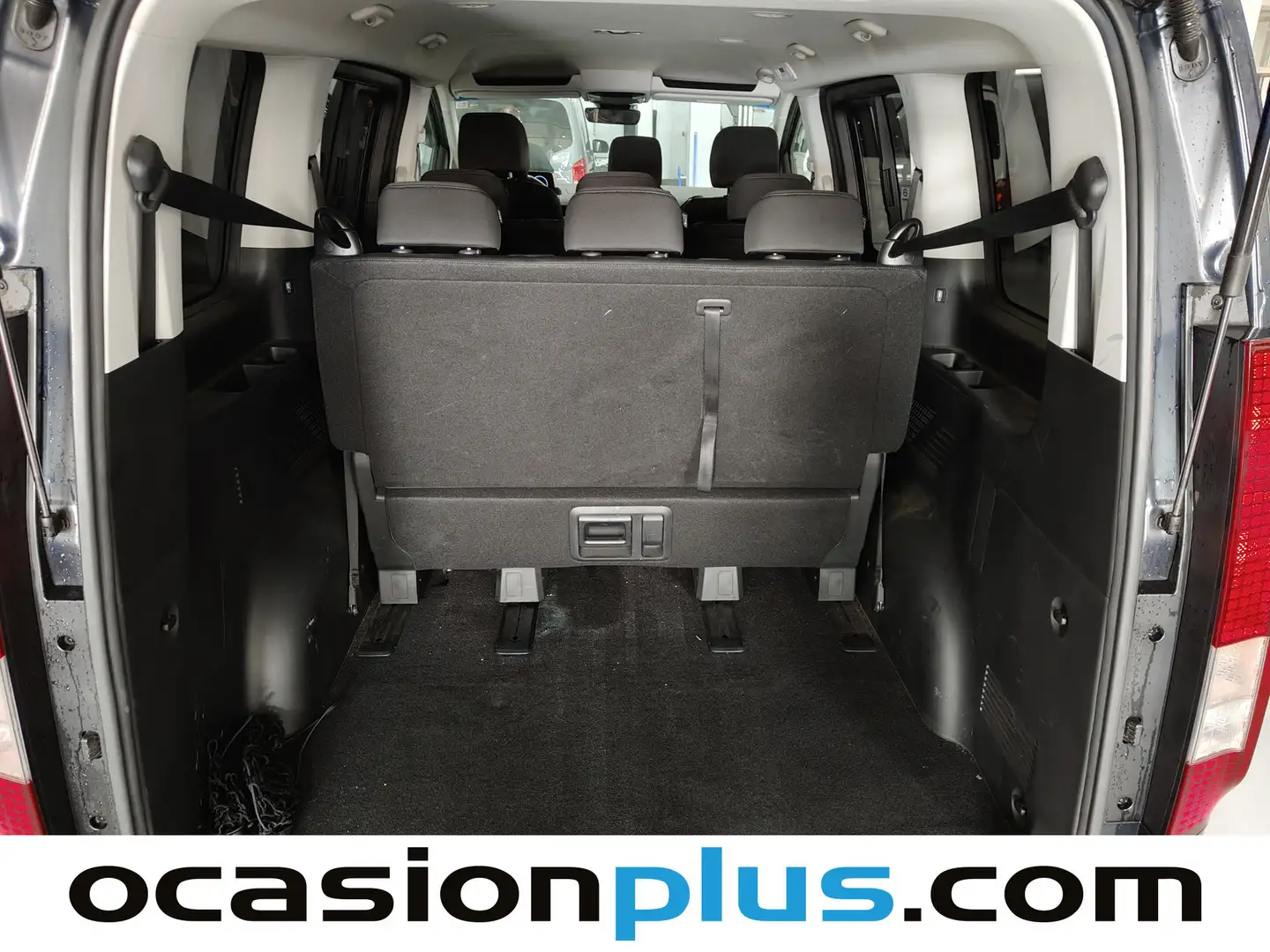 Foto Hyundai Staria Hyundai Staria 2.2 CRDI Maxx 9S  (177 CV) 9 Plazas