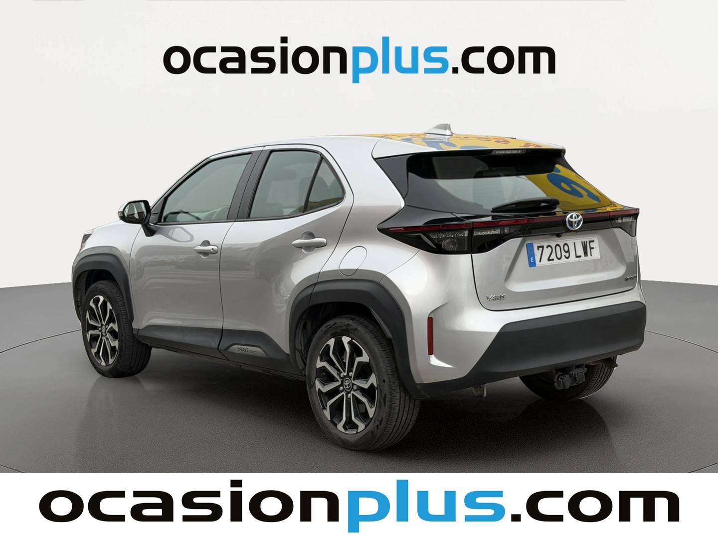 Foto trasera Toyota Yaris Cross Toyota Yaris Cross 120H Active Tech 85 kW (116 CV) izquierda