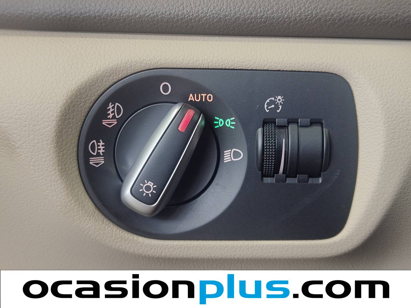 Acabados Audi Q3 Audi Q3 Ambiente 2.0 TDI quattro (177 CV) S tronic