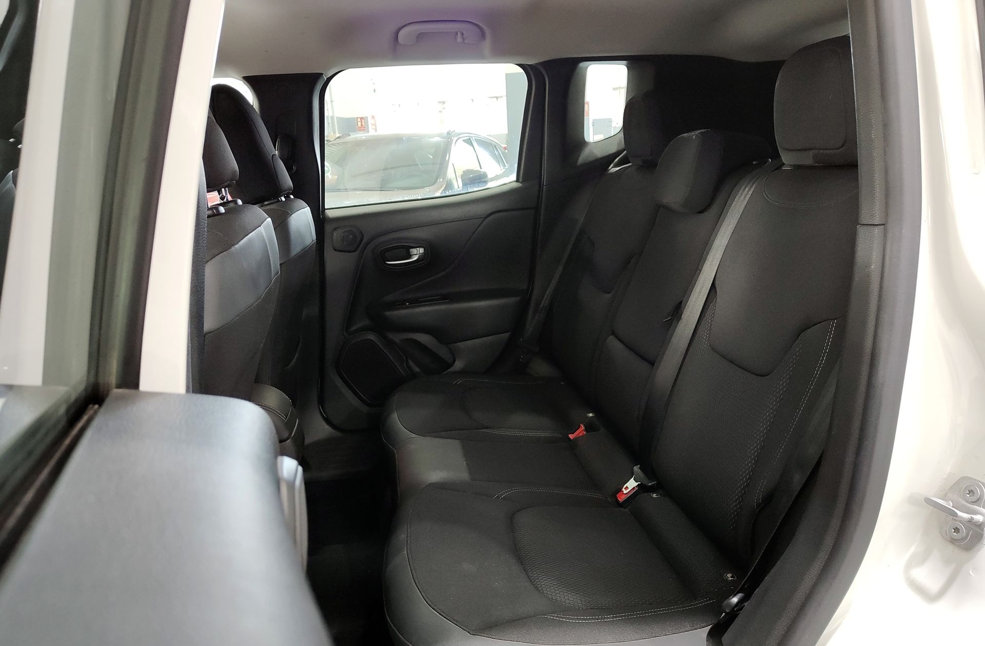 Jeep Renegade 1.3 PHEV S AWD - foto 13