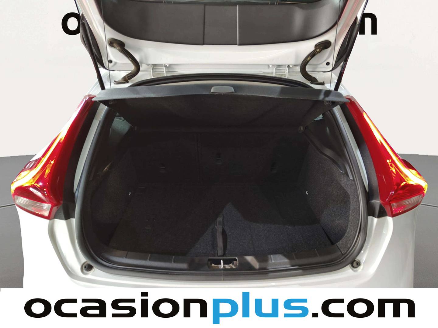 Fotos maletero Volvo V40 Cross Country Volvo V40 Cross Country D2 Cross Country Auto (120 CV)