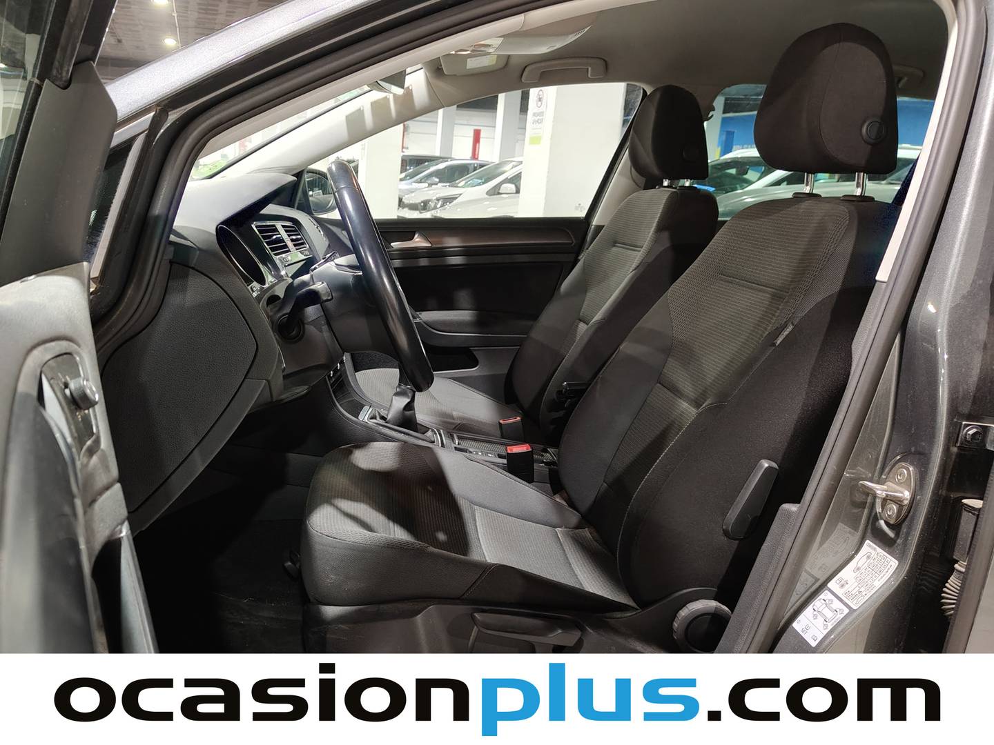 Foto asientos delanteros Volkswagen Golf Volkswagen Golf Advance 1.4 TSI (125 CV)