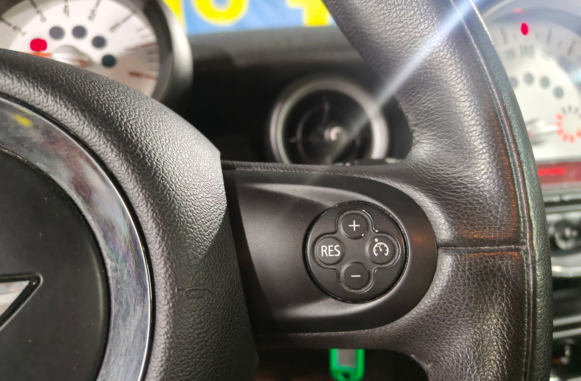 MINI Cooper One - foto 23