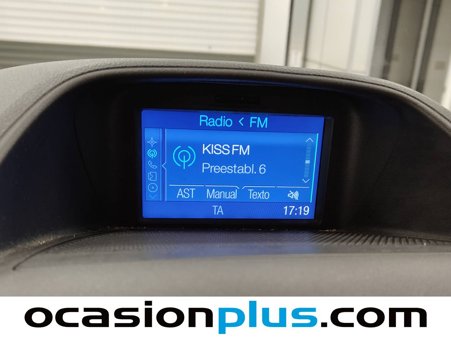 Foto Ford Tourneo Custom Ford Tourneo Custom 2.2 TDCI 300 L1 Titanium 8 Plazas (125 CV)