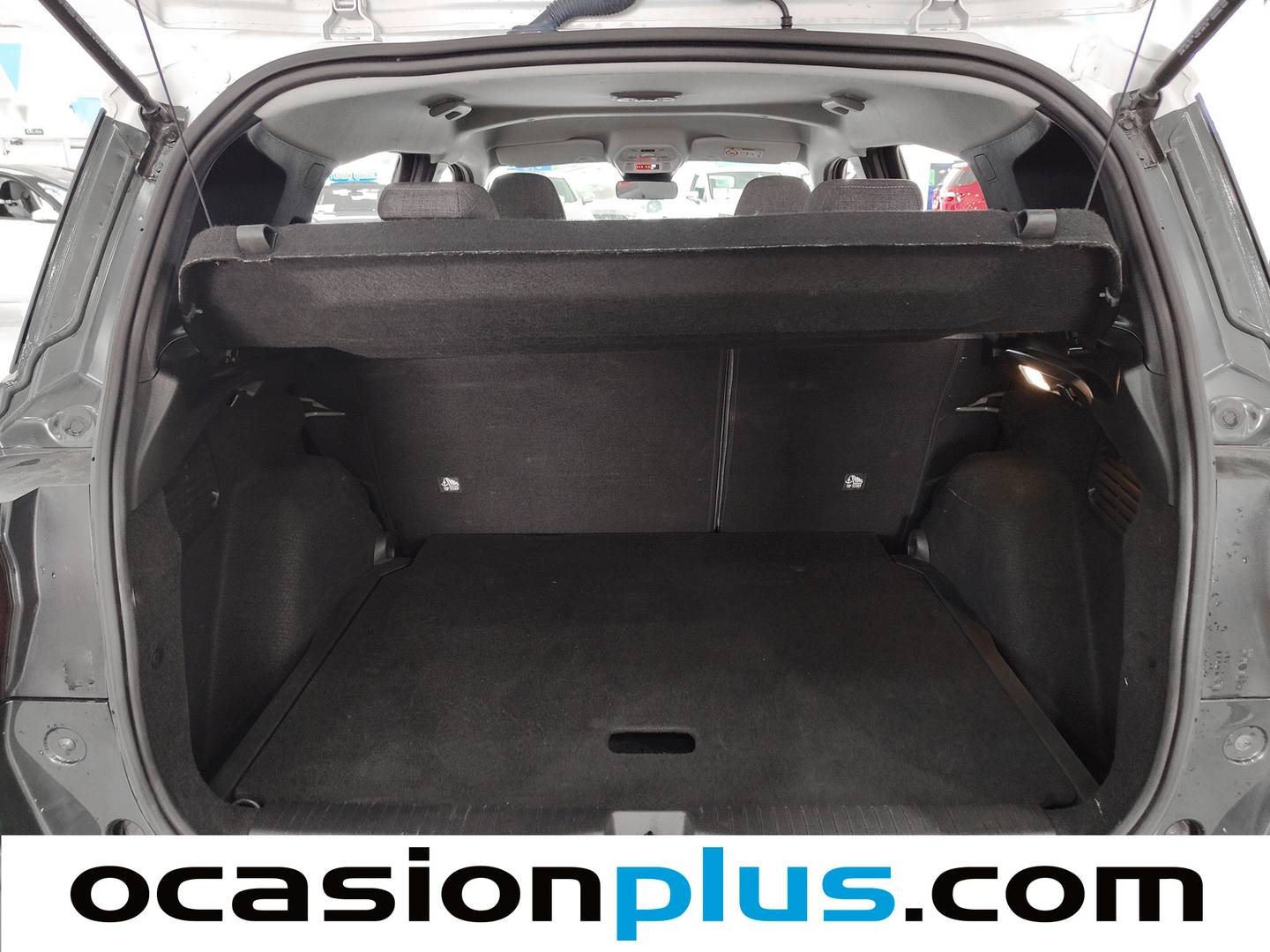 Fotos maletero Citroën C3 Aircross Citroën C3 Aircross Hybrid 145 Plus e-DCS6 (145 CV)