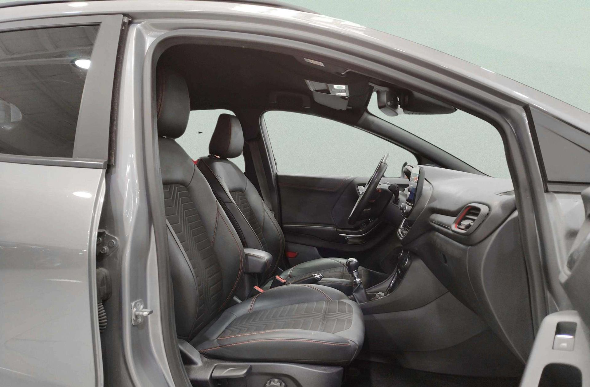 Ford Puma 1.0 EcoBoost MHEV ST-Line X - foto 19