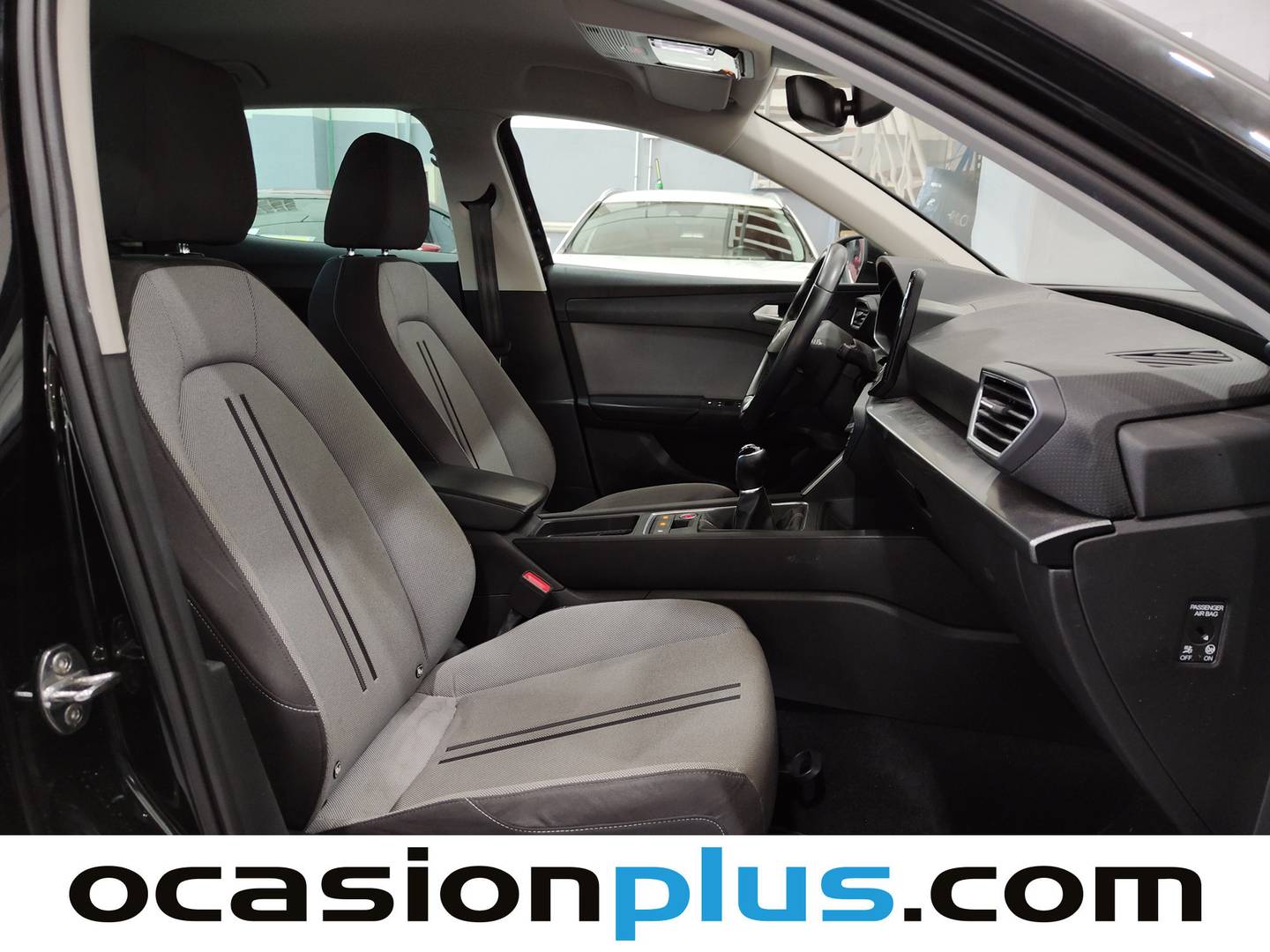 Foto Seat León SEAT León 2.0 TDI S&S Style Launch Pack con Navegador (115 CV)