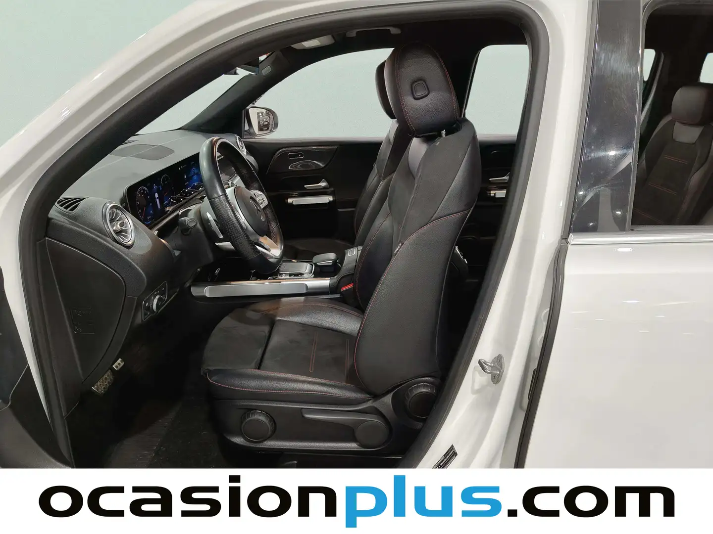 Foto Mercedes GLB Mercedes-Benz GLB 200 d (150 CV) Pack AMG 7 Plazas