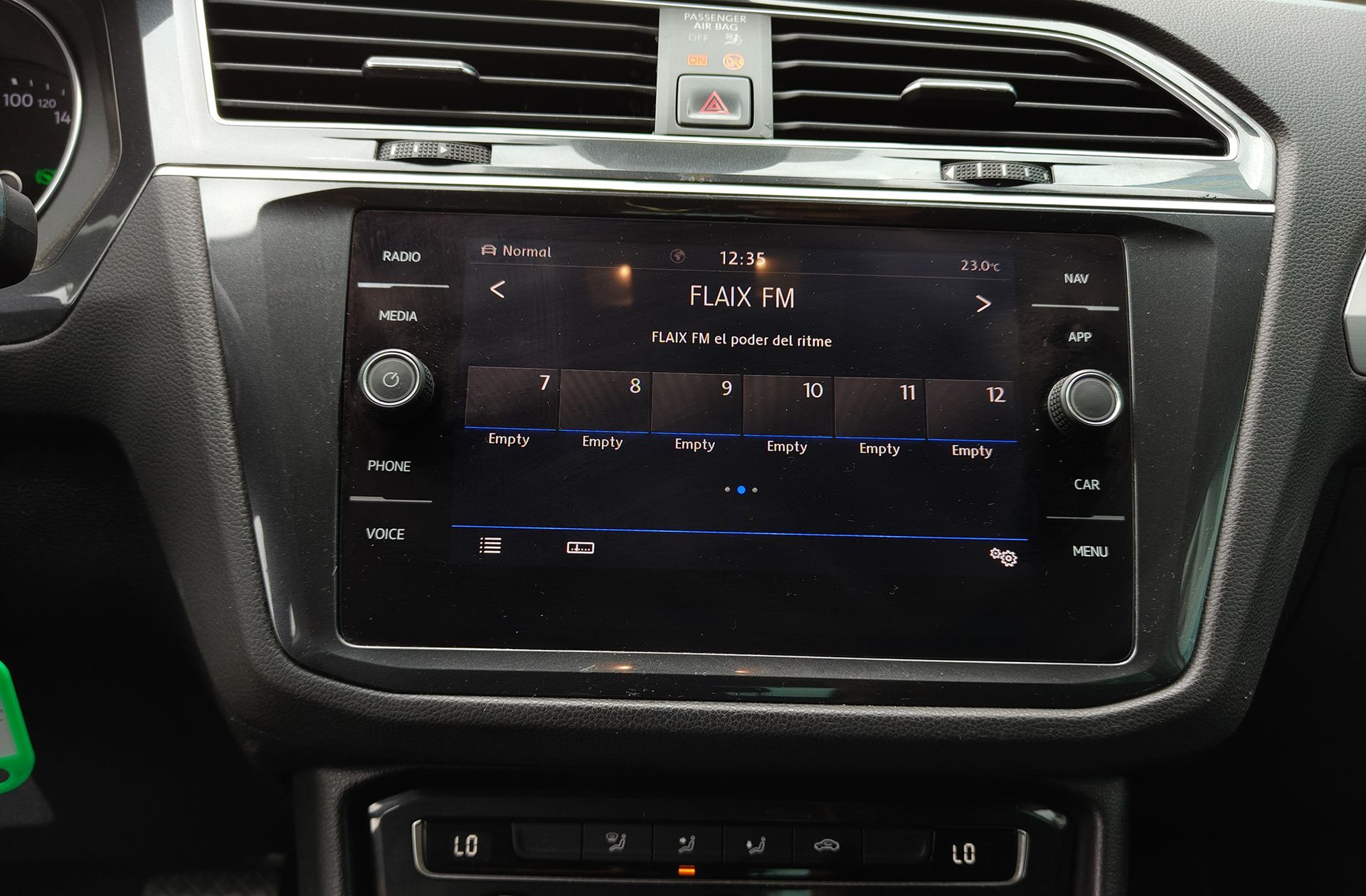 Volkswagen Tiguan Advance 2.0 TDI DSG Pack R-line - foto 33
