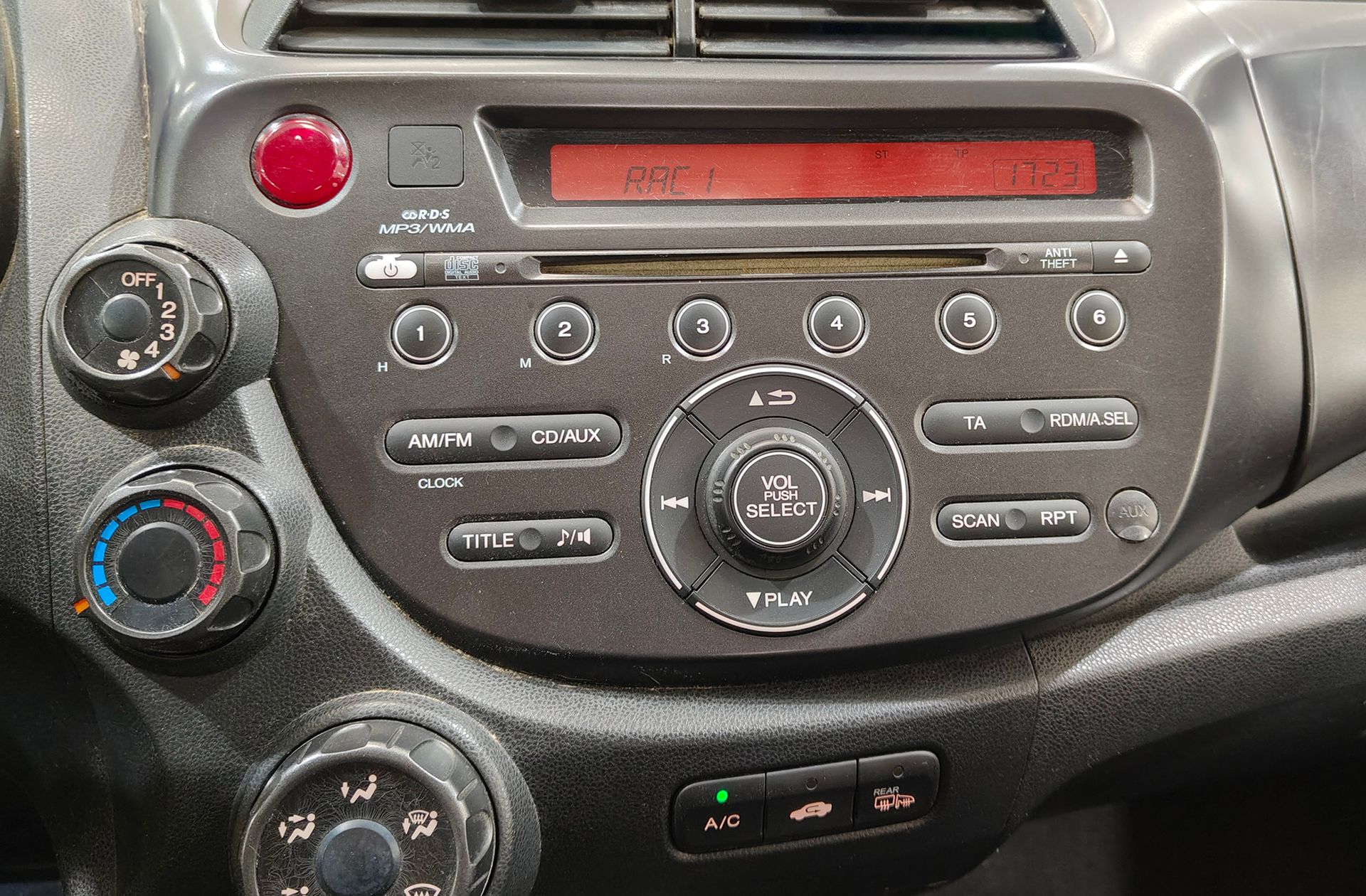 Honda Jazz 1.4 i-VTEC Trend - foto 25