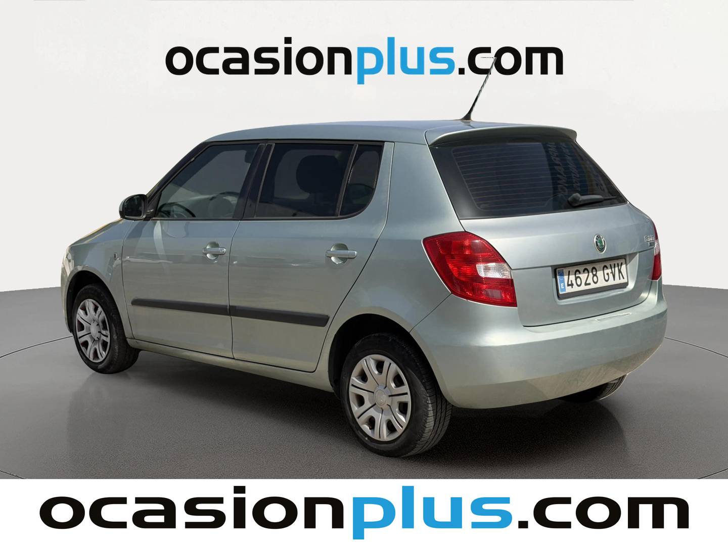 Foto trasera Skoda Fabia Skoda Fabia 1.4 TDI Young (70 CV) izquierda