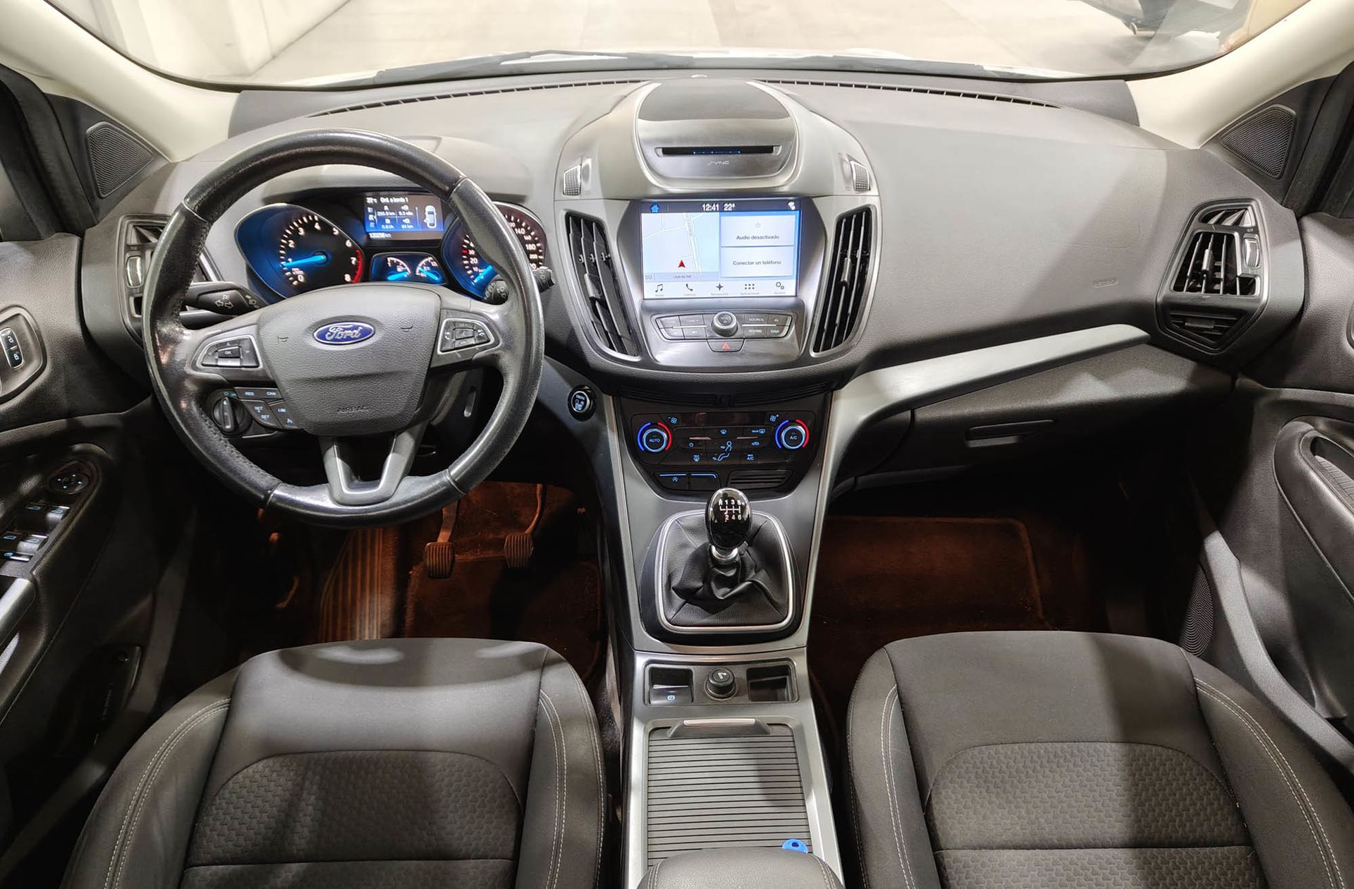 Ford Kuga 1.5 EcoBoost Trend+ 4x2 - foto 6
