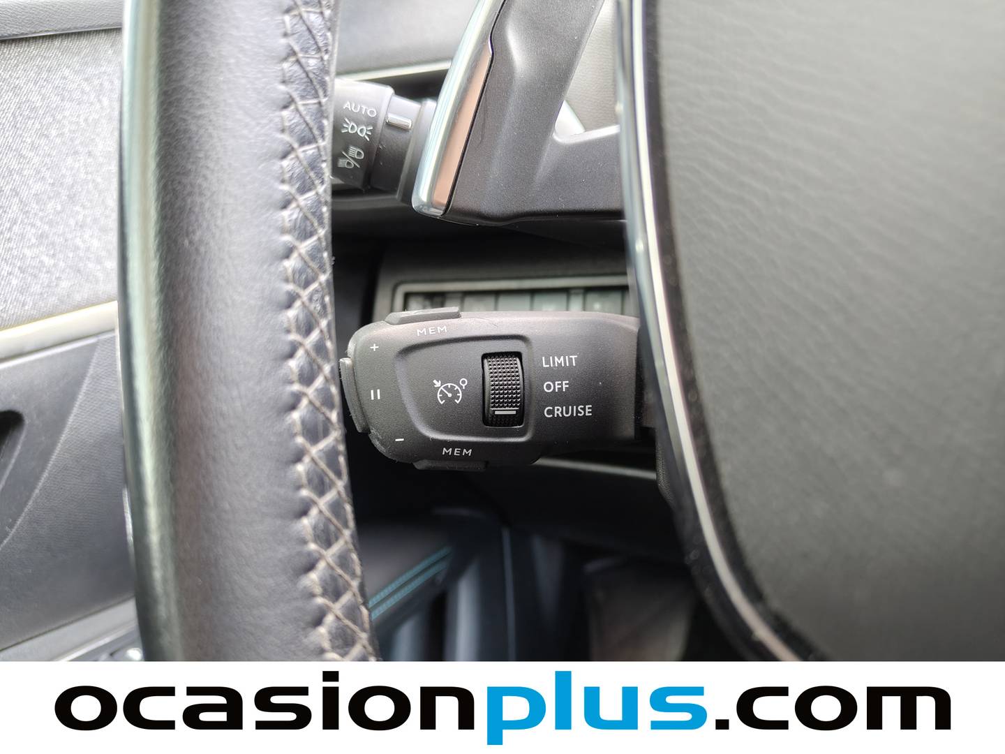 Foto Peugeot 3008 Hybrid Peugeot 3008 Hybrid 300 Allure Pack e-EAT8 (300 CV)