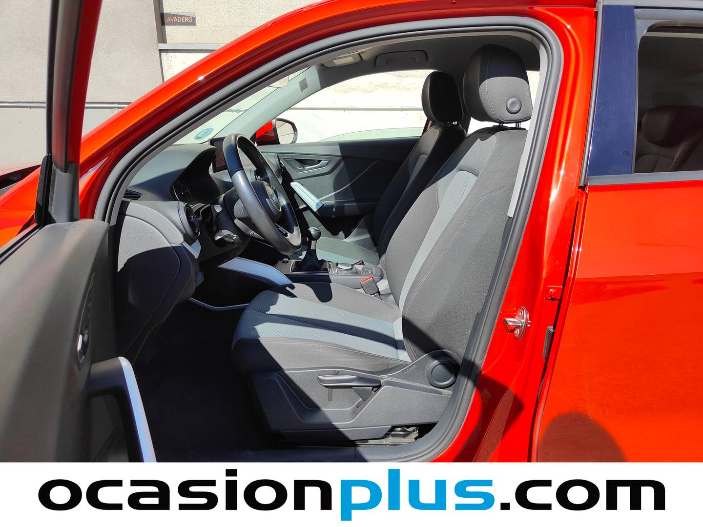 Foto asientos delanteros Audi Q2 Audi Q2 Design Edition 1.6 TDI (116 CV)