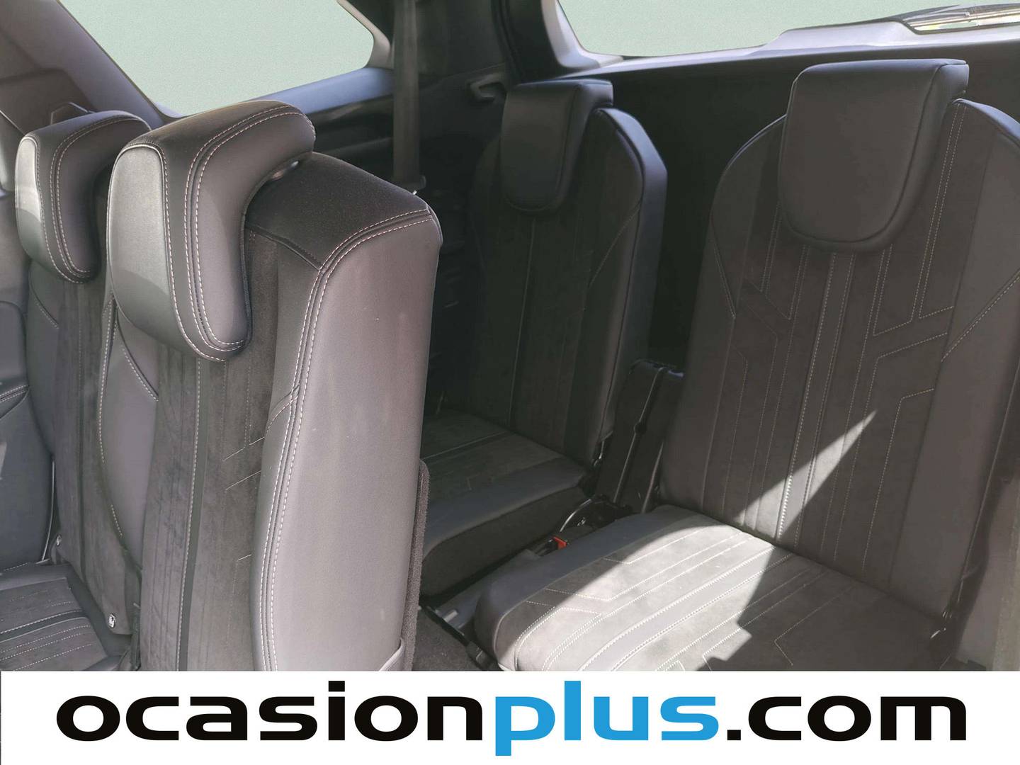 Foto asientos delanteros Peugeot 5008 Peugeot 5008 PureTech 130 S&S GT Pack EAT8 (130 CV) 7 Plazas