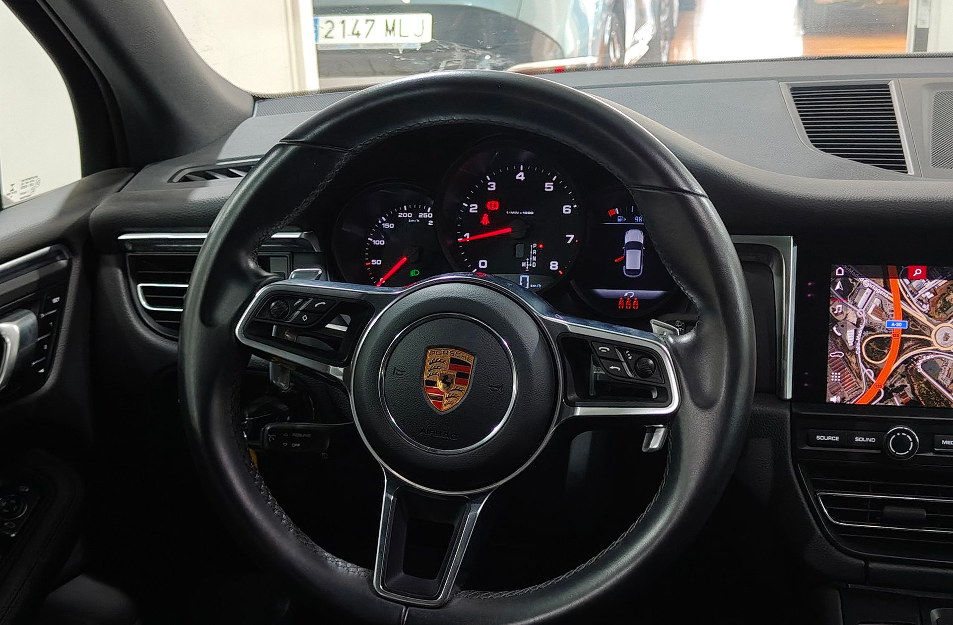 Porsche Macan - foto 28