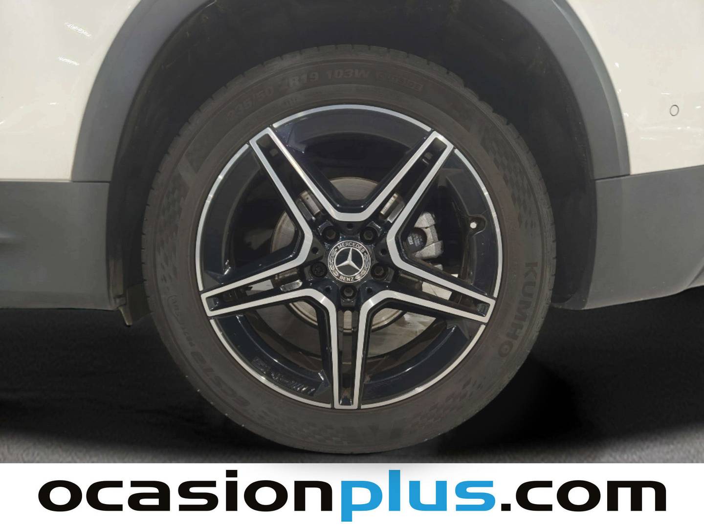 Foto Mercedes GLB Mercedes-Benz GLB 200 d (150 CV) Pack AMG