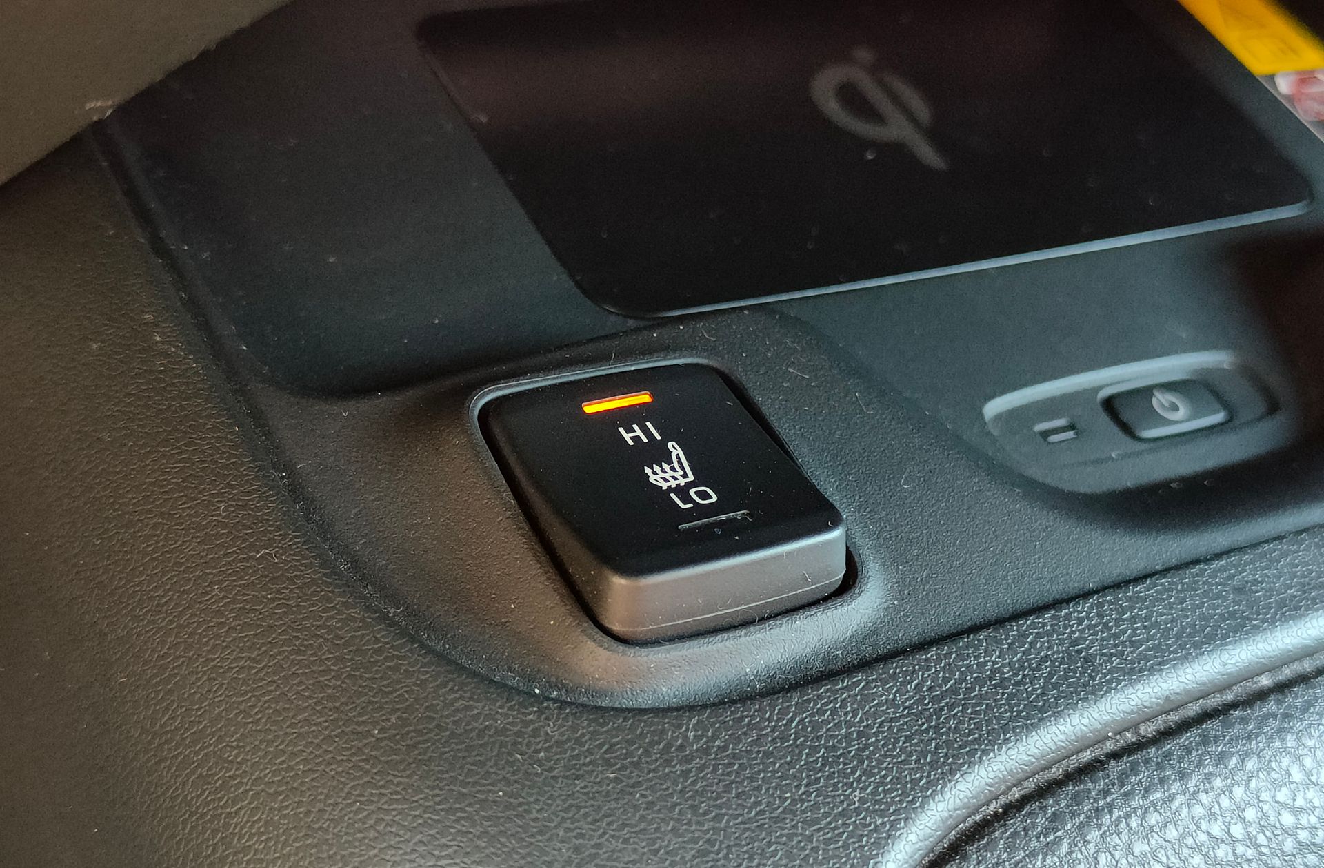 Geely Starray EM-i 1.5 PHEV Pro - foto 28