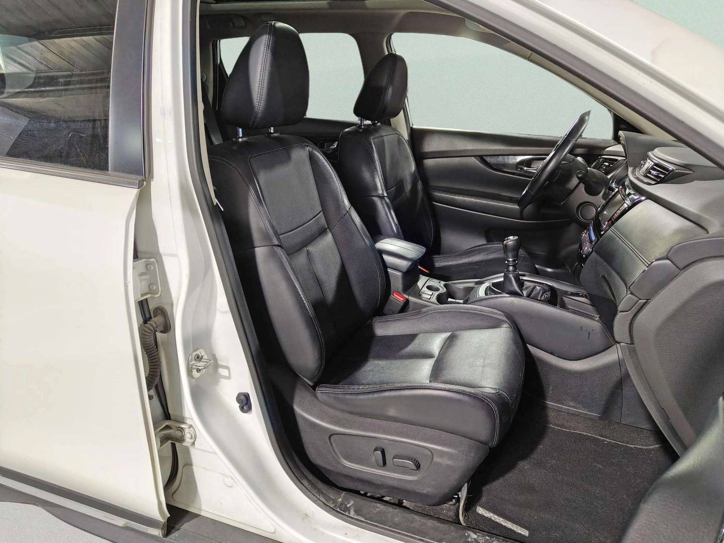 Nissan X-TRAIL Nissan X-Trail 1.6 DIG-T Tekna 4x2 (163 CV) al mejor precio