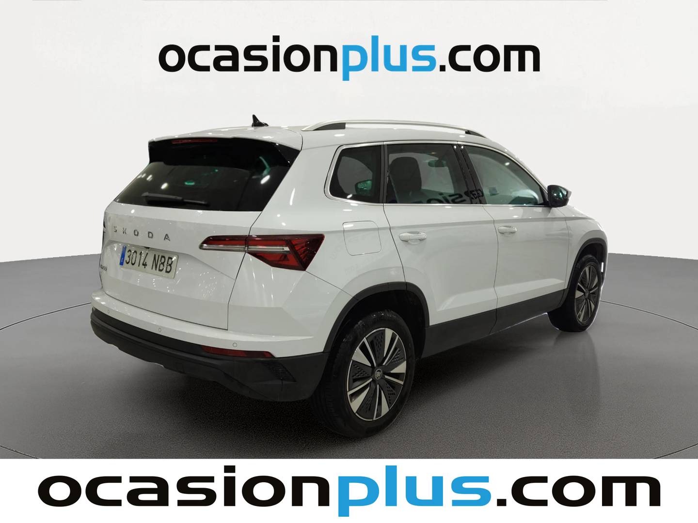 Foto trasera Skoda Karoq Skoda Karoq 1.5 TSI ACT Selection DSG (150 CV) derecha