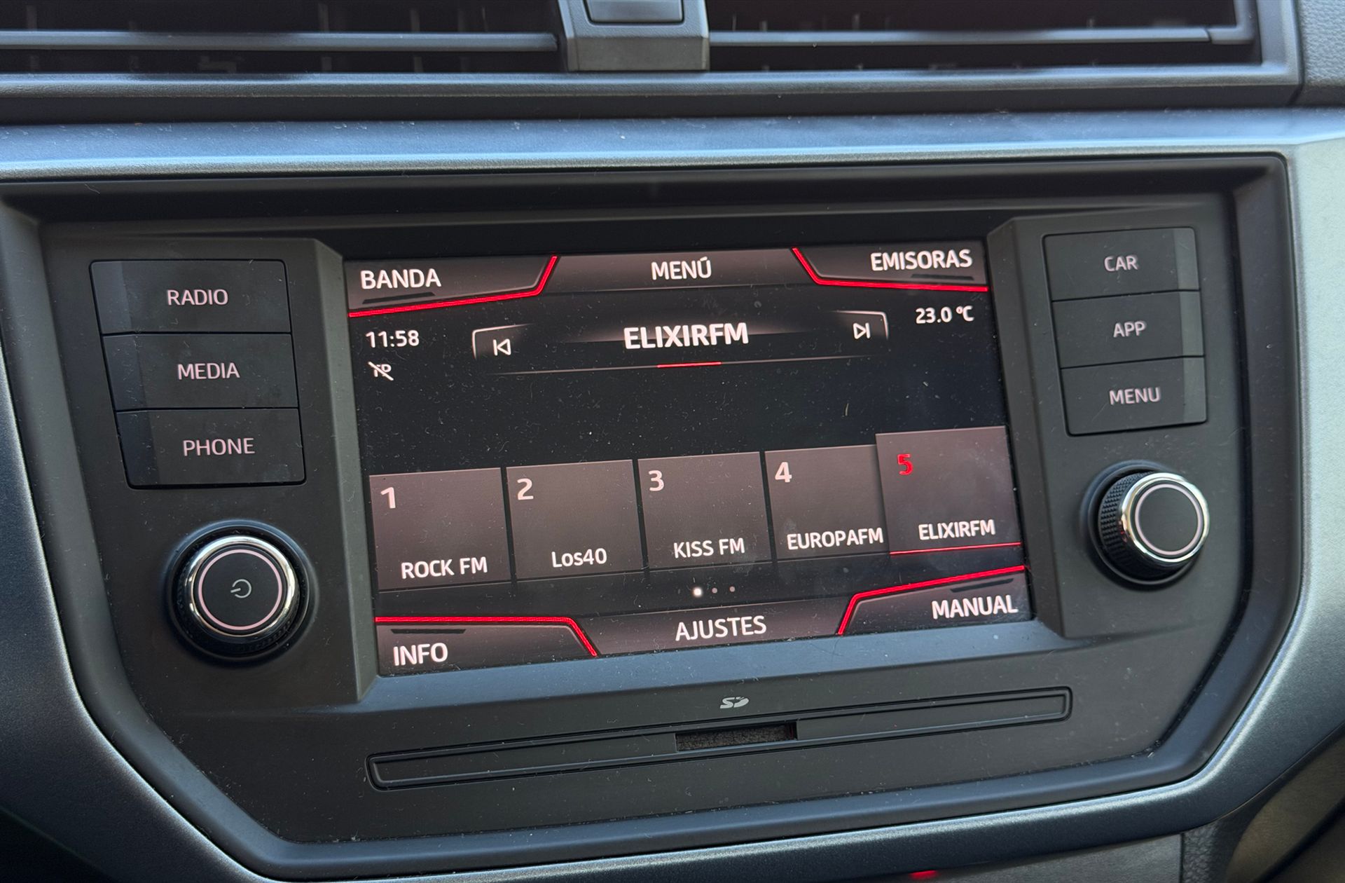 SEAT Arona 1.0 TSI Ecomotive Style - foto 30