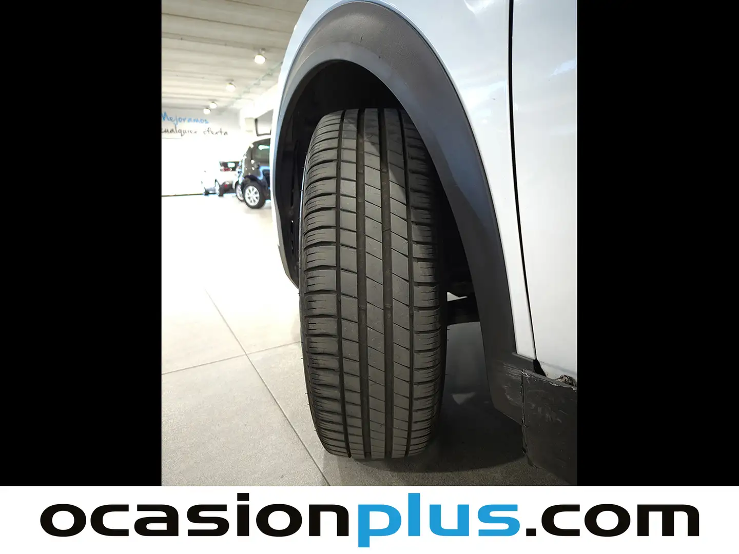 Foto Peugeot 2008 Peugeot 2008 BlueHDi 110 Allure (110 CV)